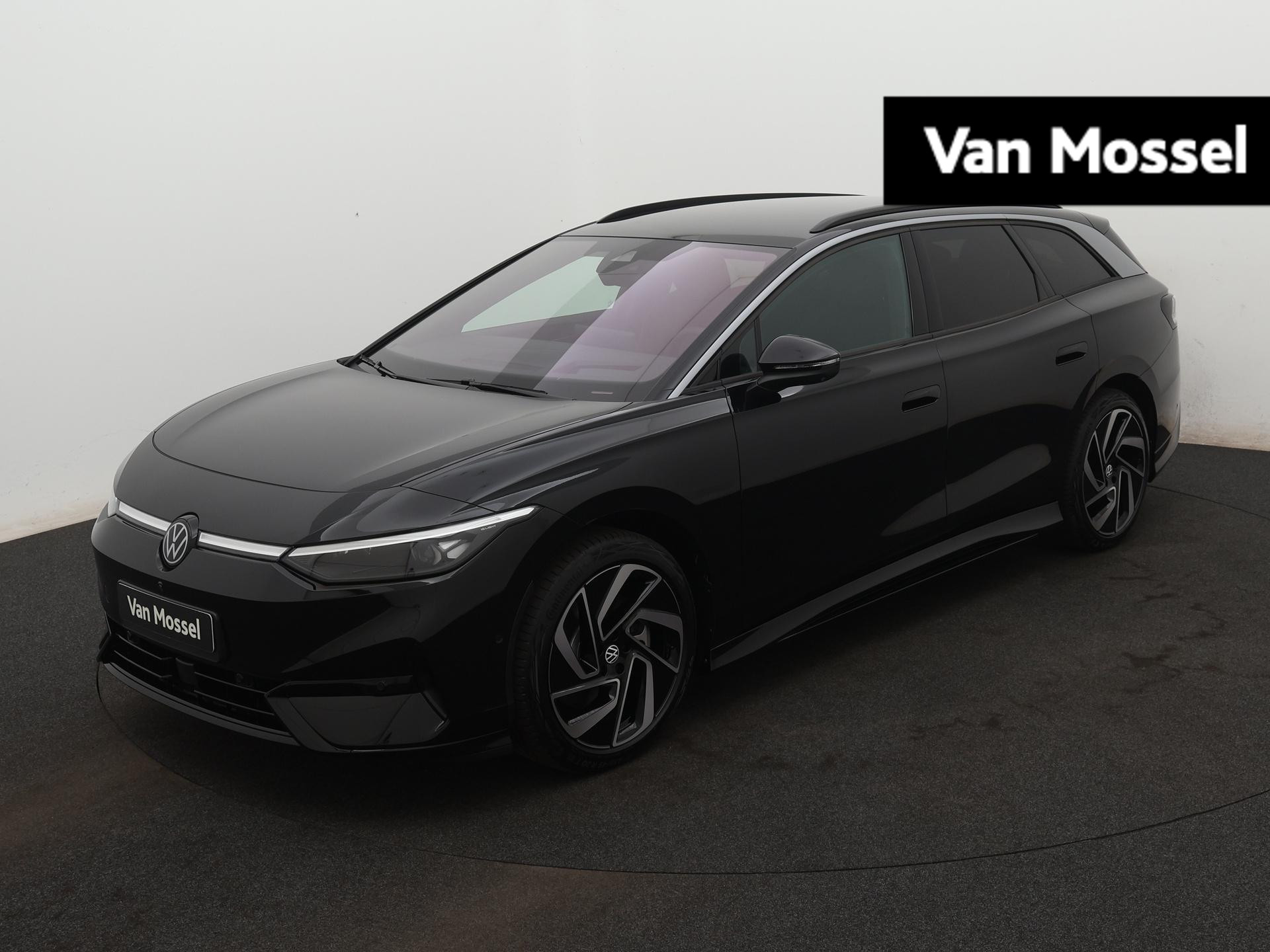 Volkswagen ID.7 Tourer Pro Business 77 kWh 286PK | 600km actieradius | 20 inch Montreal | Mythos Black