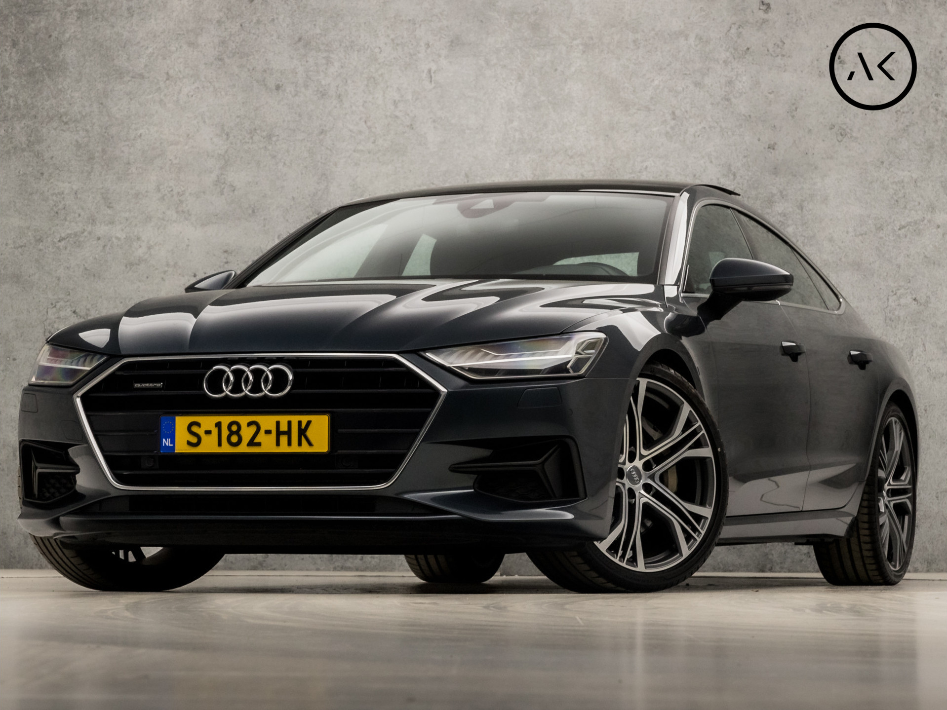 Audi A7 Sportback 55 TFSI quattro Sport 340Pk Automaat (PANORAMADAK, SFEERVERLICHTING, APPLE CARPLAY, GROOT NAVI, MEMORY SEATS, BANG&OLUFSEN, LEDER, MATRIX LED, COMFORTSTOELEN, STOELVERWARMING, NIEUWSTAAT)