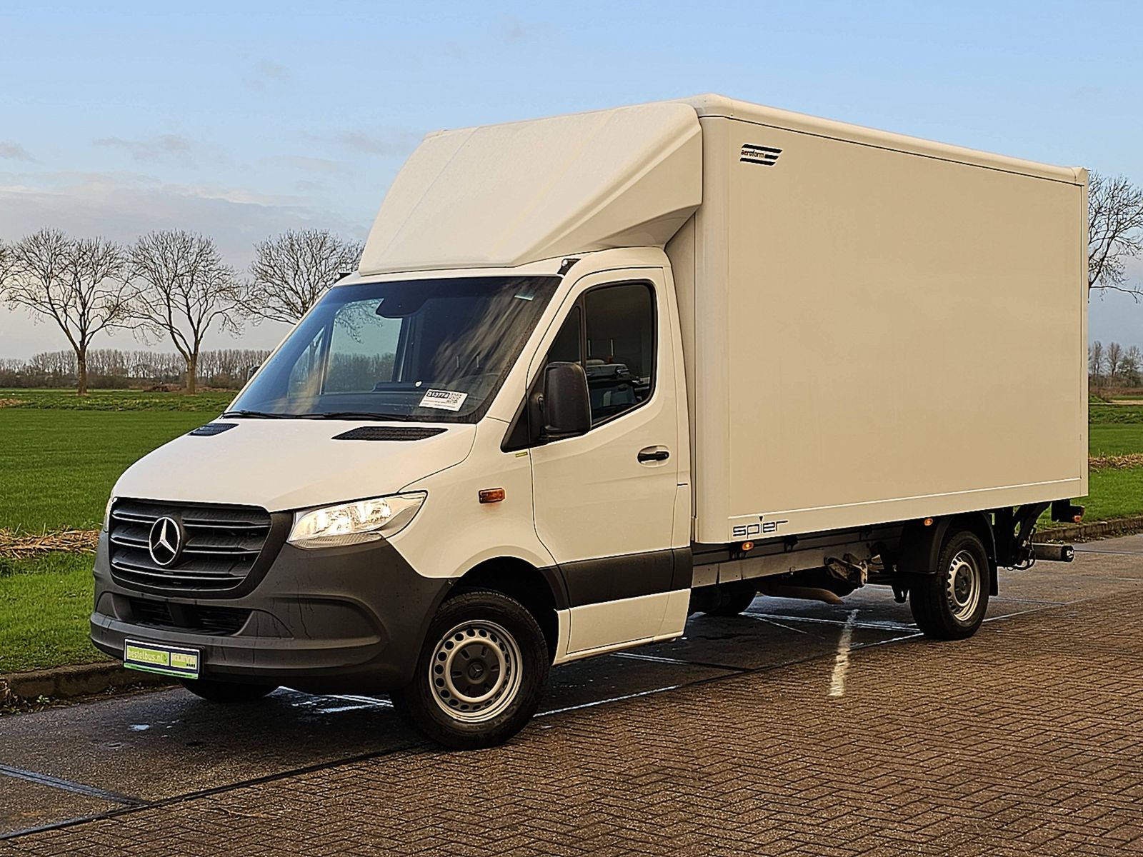 Mercedes-Benz Sprinter 316 2.2 CDI Bakwagen Laadklep, 3500kg Trekhaak!, Mbux, Airco, Euro 6, 160 PK!