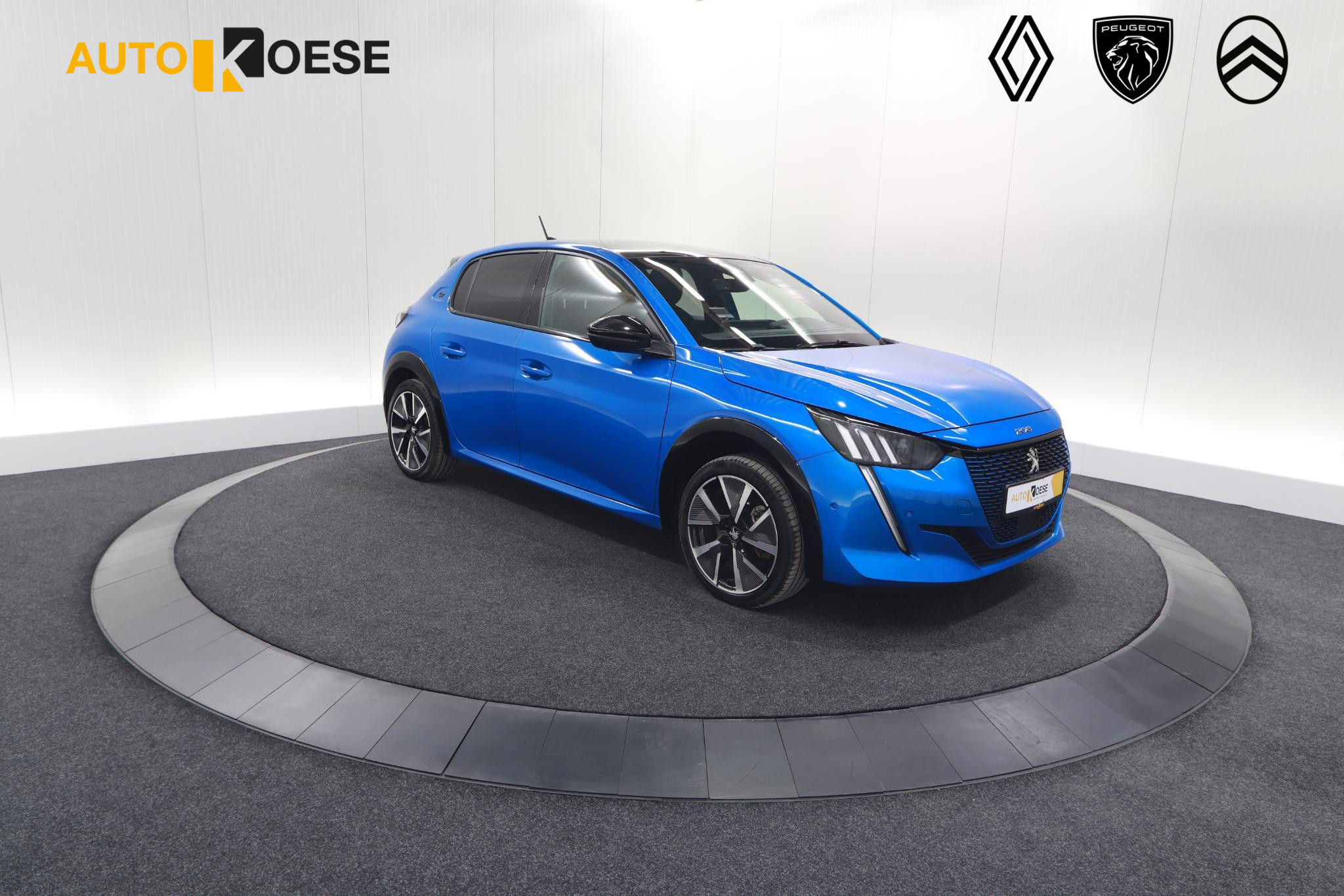 Peugeot e-208 EV GT Pack 50 kWh | 3 Fase | Camera | Panoramadak | Dodehoekdetectie | Apple Carplay