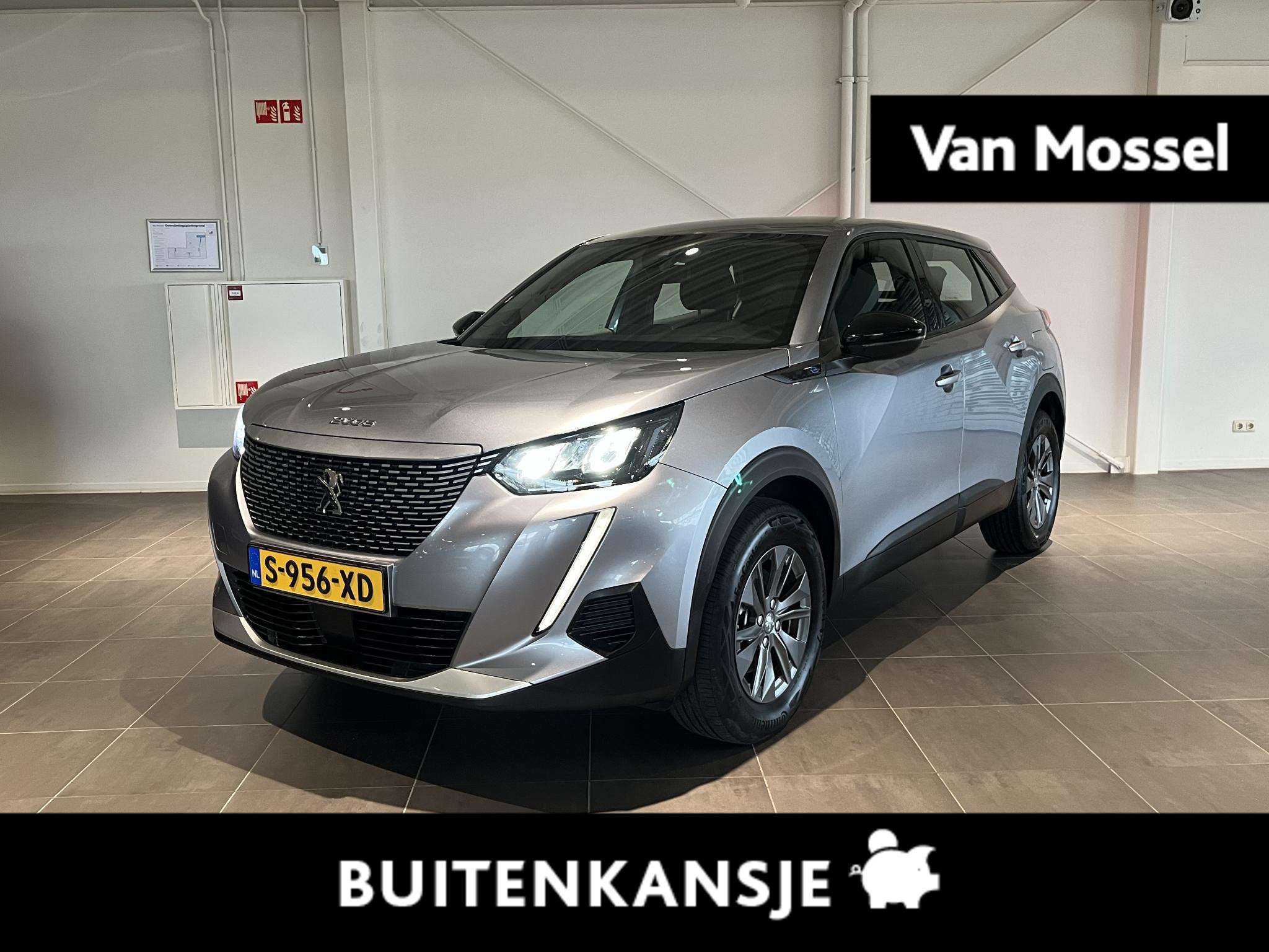 Peugeot e-2008 EV Active Pack 50 kWh | Camera | Navigatie | Climate control