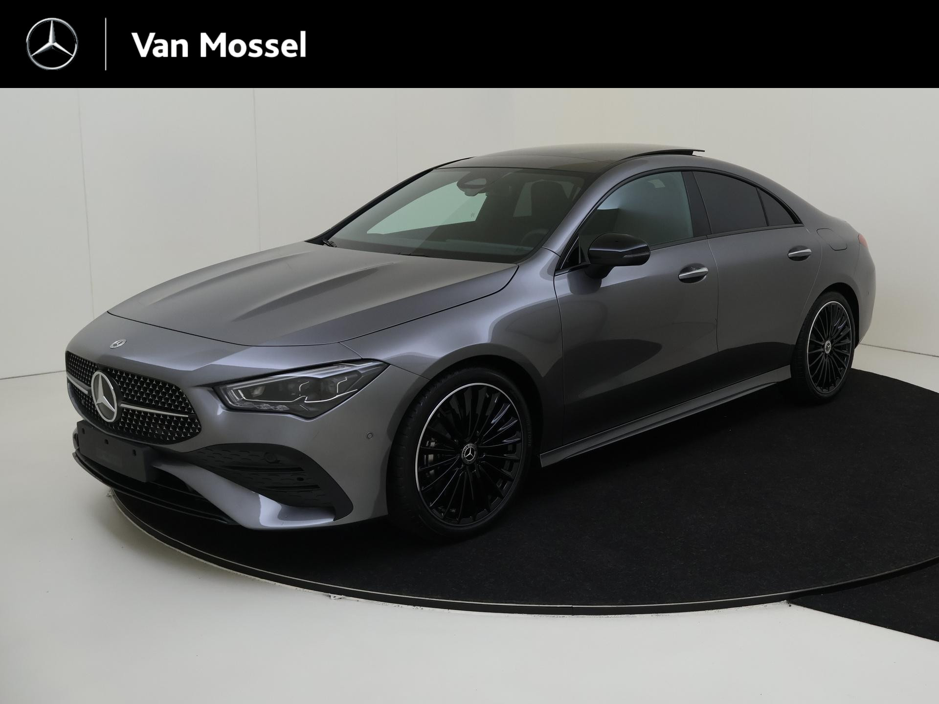 Mercedes-Benz CLA 180 Star Edition AMG Line Panoramadak - Nightpakket - 19 Inch