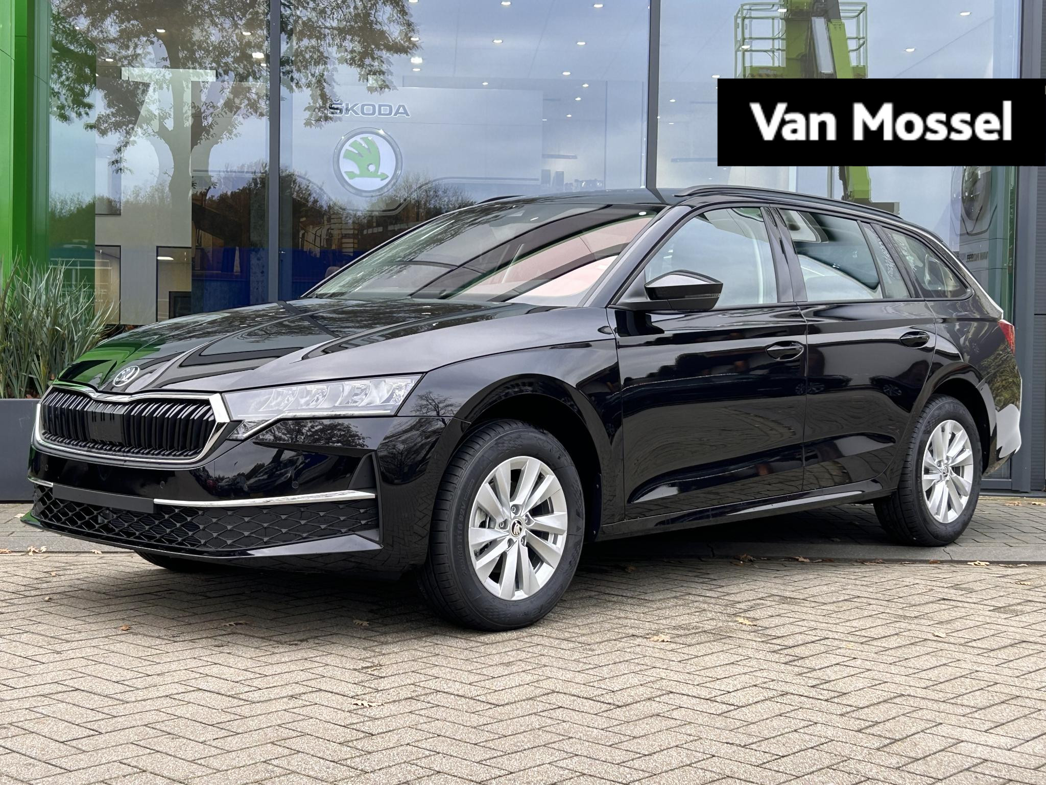 Škoda Octavia Combi 1.5 TSI Edition 115 PK | LED Koplampen | Apple Carplay/Android Auto | Climate Control | Stoelverwarming | Stuurverwarming | Voorruitverwarming | Cruise Control | Parkeersensoren | Virtual Cockpit | Lichtmetalen velgen | € 2.000,- inruilpremie! |