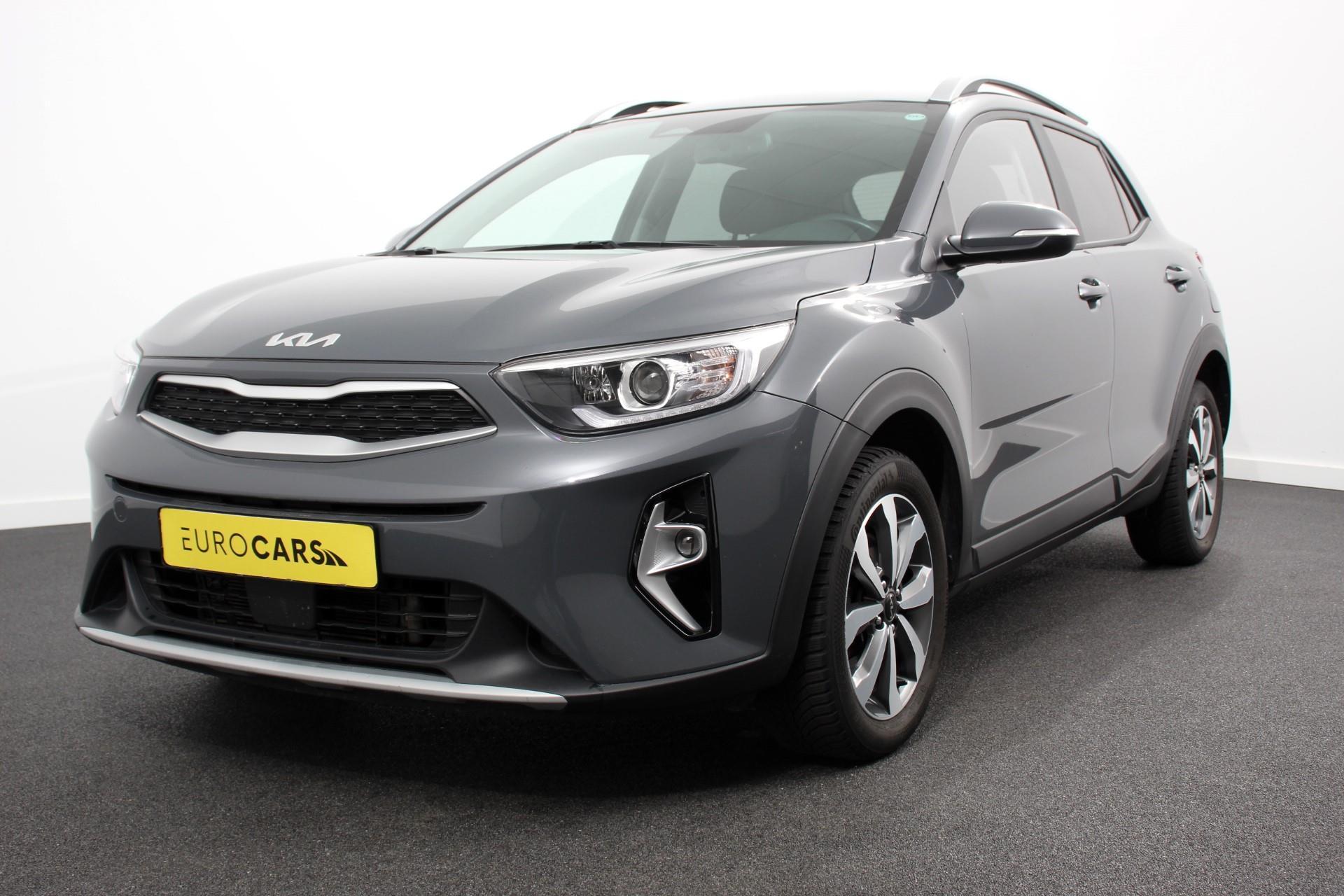 Kia Stonic 1.0 T-GDi 136pk DCT Prestige | Navigatie | Apple Carplay/Android Auto | Parkeersensor achter | Camera | Adaptive Cruise Control | Afneembare trekhaak | Stoel-en stuurverwarming | Getinte ramen | Climatronic