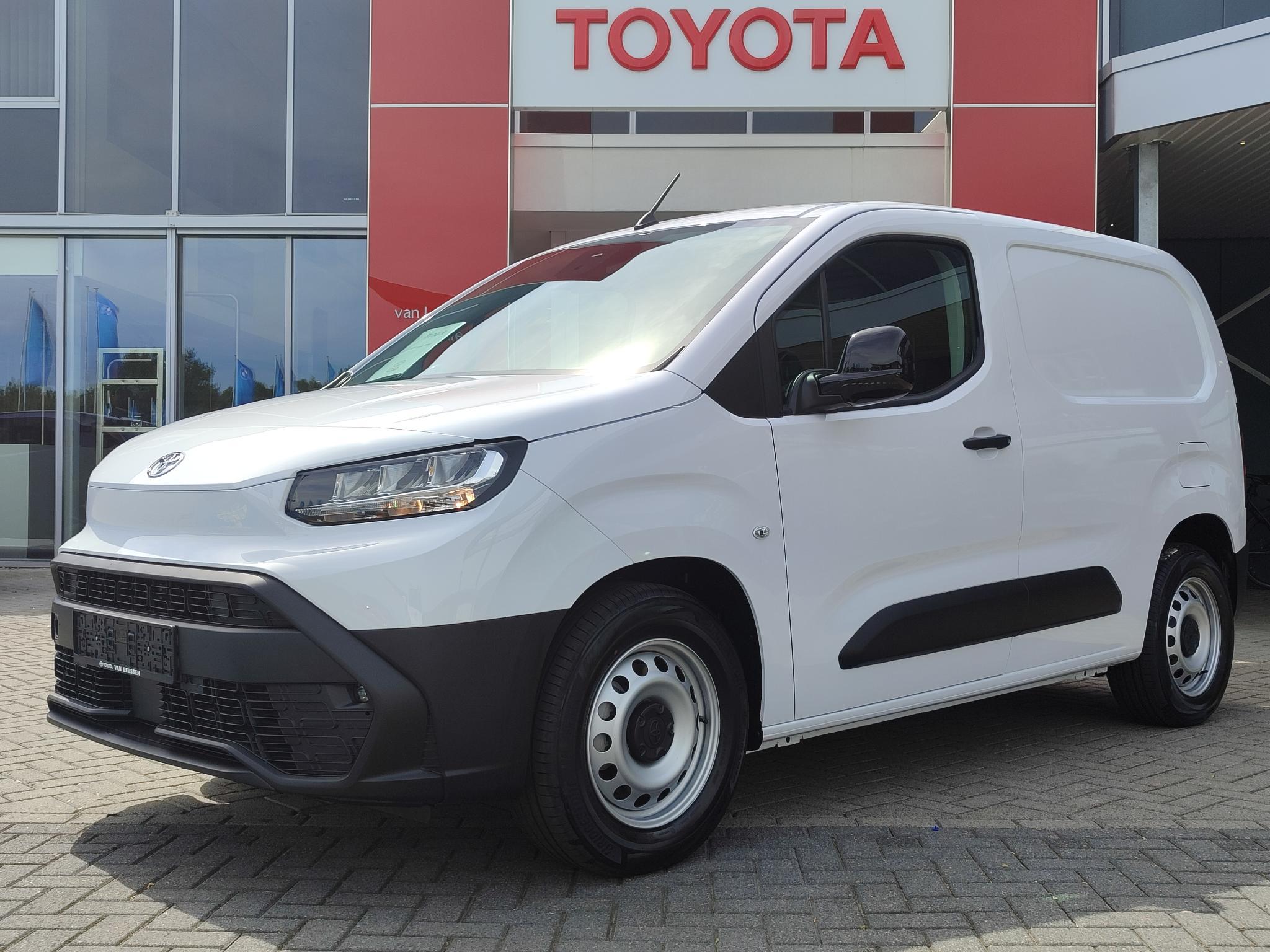 Toyota ProAce CITY Electric Challenger 50 kWh NIEUW MODEL STOEL/STUURVERW AIRCO APPLE/ANDROID PARK-SENSOREN CRUISE DIRECT LEVERBAAR