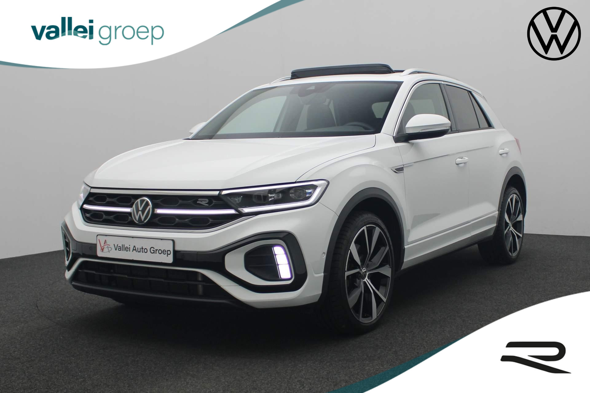 Volkswagen T-Roc 1.5 TSI 150PK DSG R-Line | Pano | IQ Light | Keyless | 19 inch | Navi | ACC | Camera