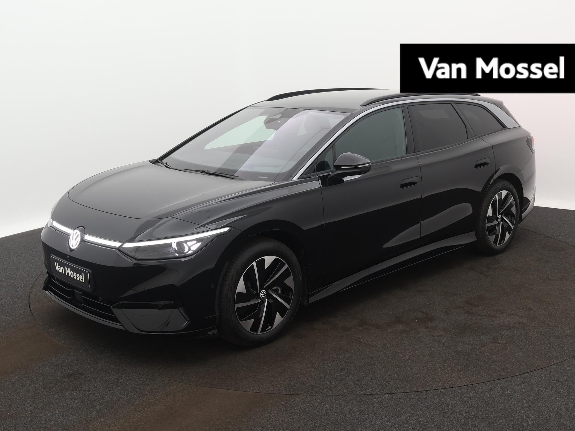 Volkswagen ID.7 Tourer Pro S Business 86 kWh 286 PK | Elektrisch verstelbare stoelen | Apple Carplay | 360 camera | Navigatie | Climate control | Android Auto | 19" Lichtmetalen velgen | IQ lights |