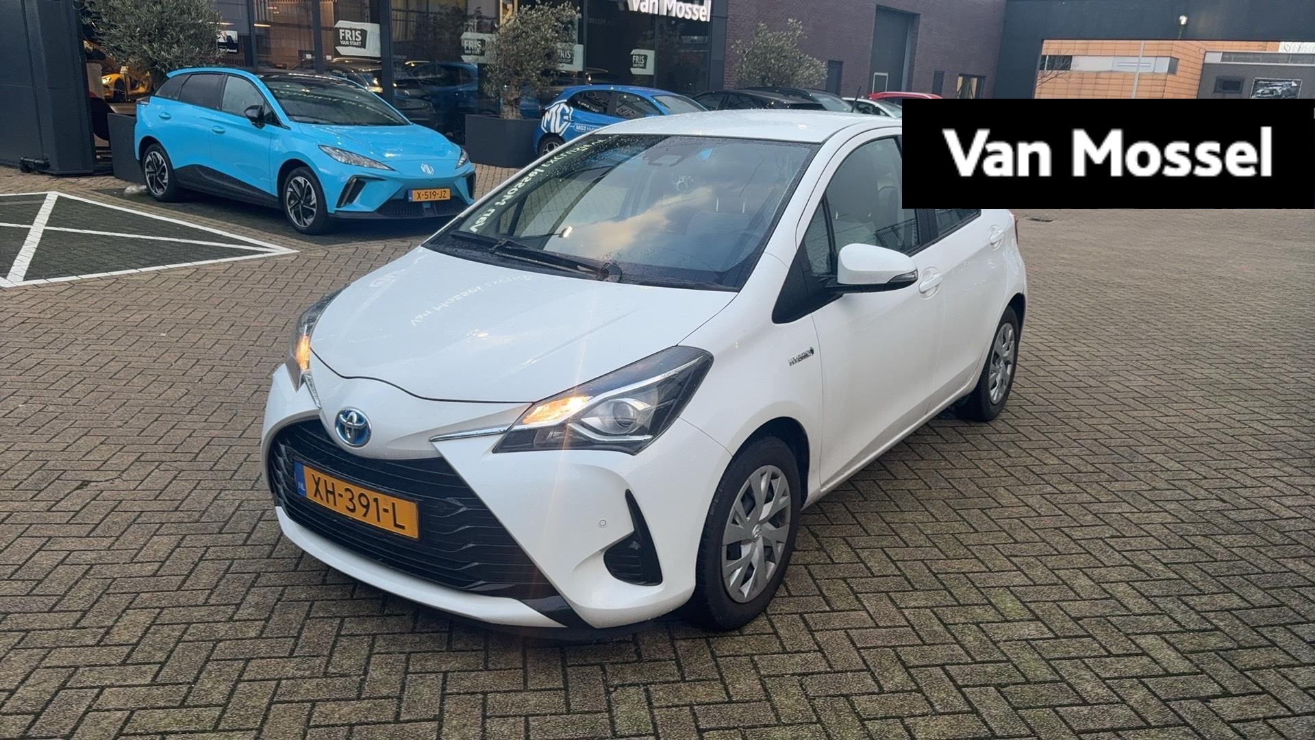 Toyota Yaris 1.5 Hybrid Active * AUTOMAAT * 1e eigenaar