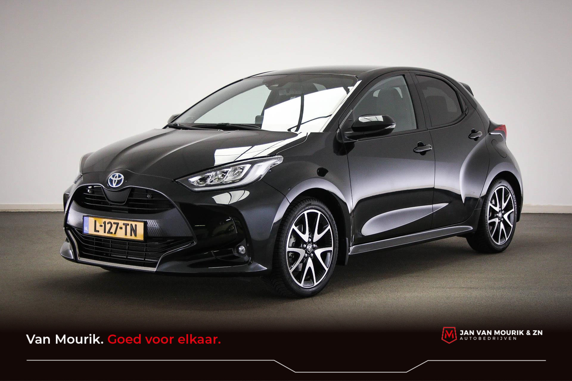 Toyota Yaris 1.5 Hybrid Executive | PREMIUM PACK | PANORAMADAK | HEAD UP | JBL DAB | APPLE | CAMERA | DEALER ONDERHOUDEN