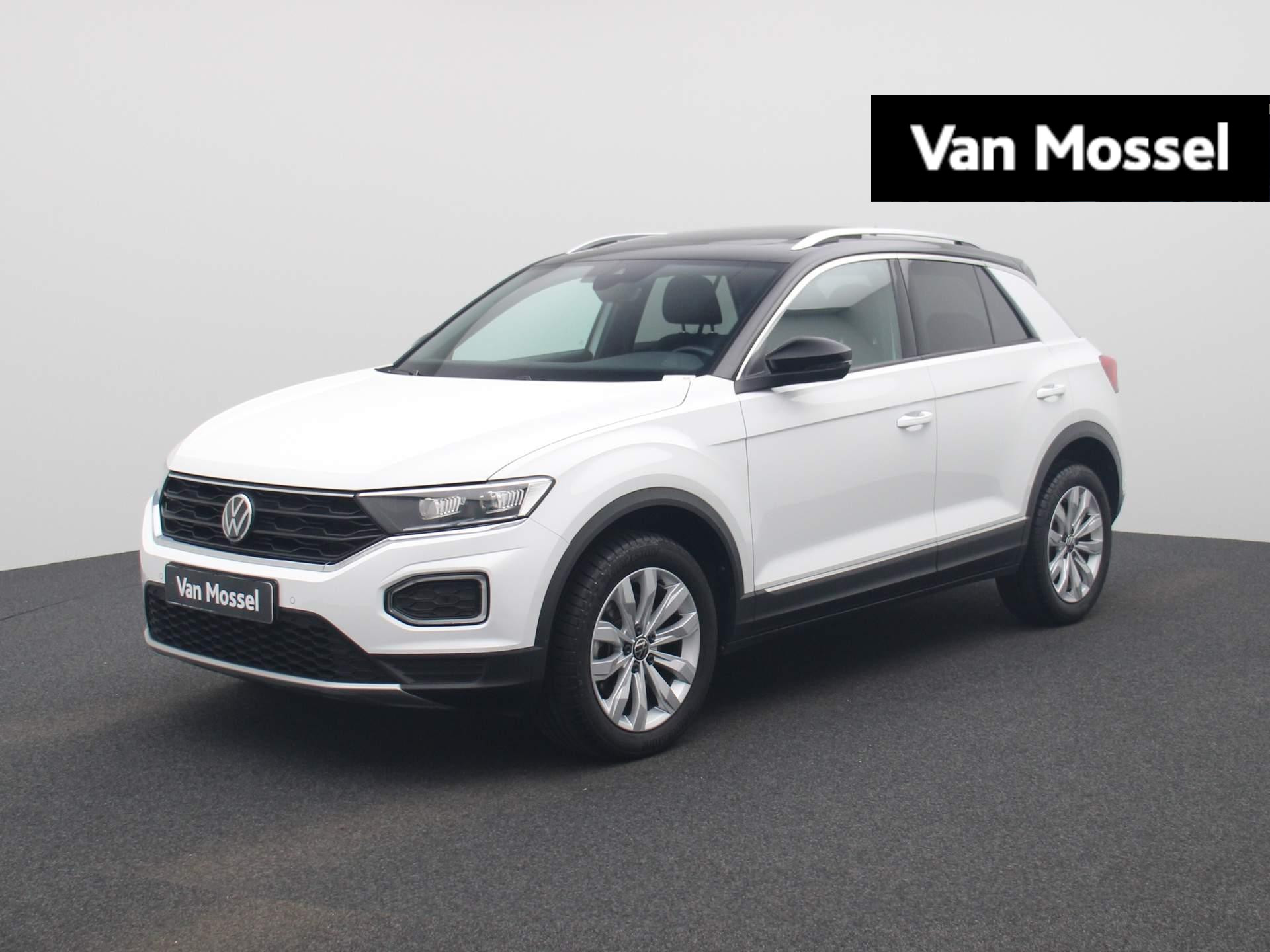 Volkswagen T-Roc 1.5 TSI Sport 150 PK | Automaat | Panorama dak | Stoelverwarming | App Connect | Navigatie |  Zwart dak | LED |