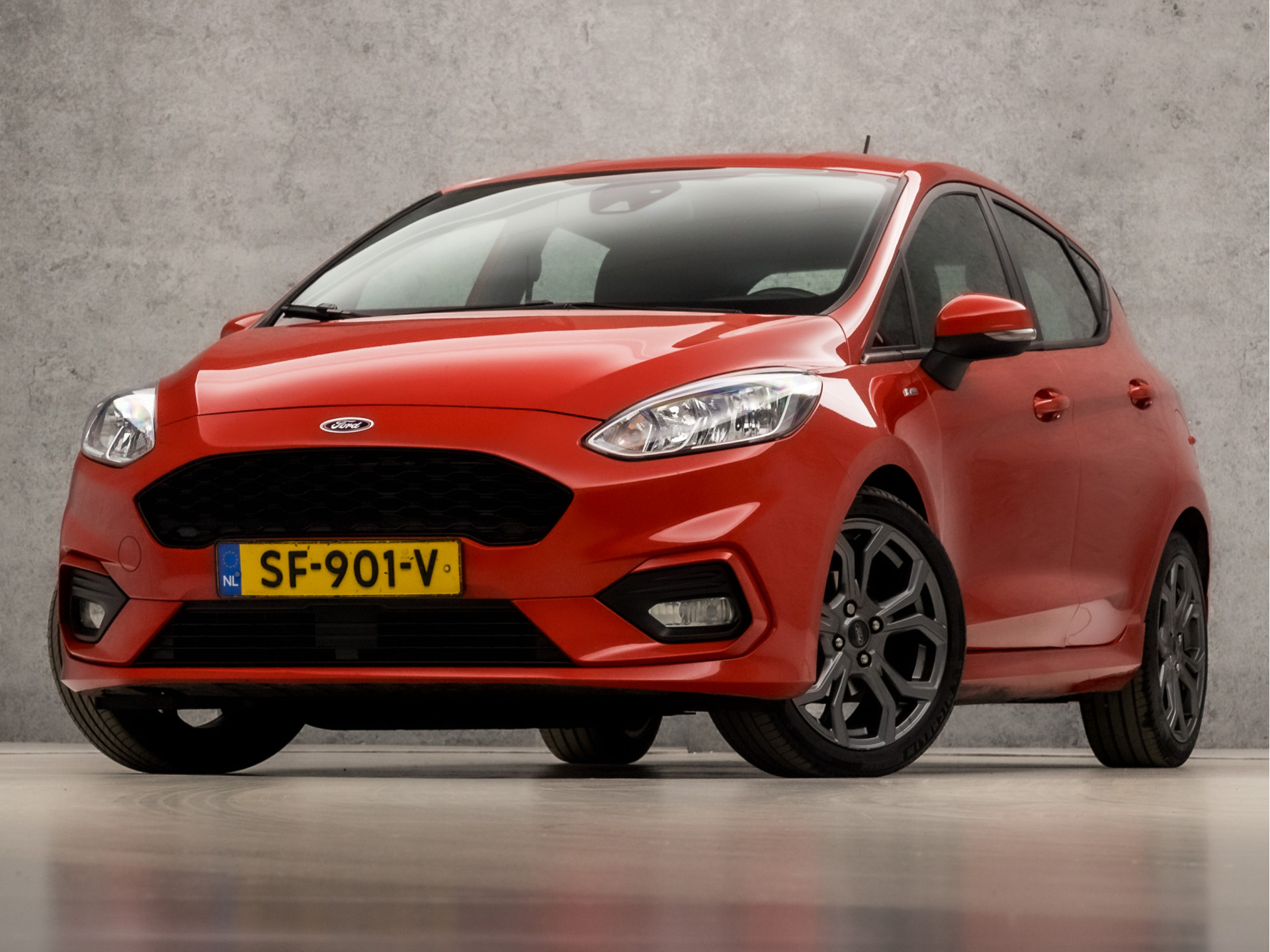 Ford Fiesta 1.0 EcoBoost ST-Line (APPLE CARPLAY, GROOT NAVI, CAMERA, LM VELGEN, SPORTSTOELEN, CLIMATE CONTROL, CRUISE CONTROL, ZWART HEMEL, NIEUWSTAAT)