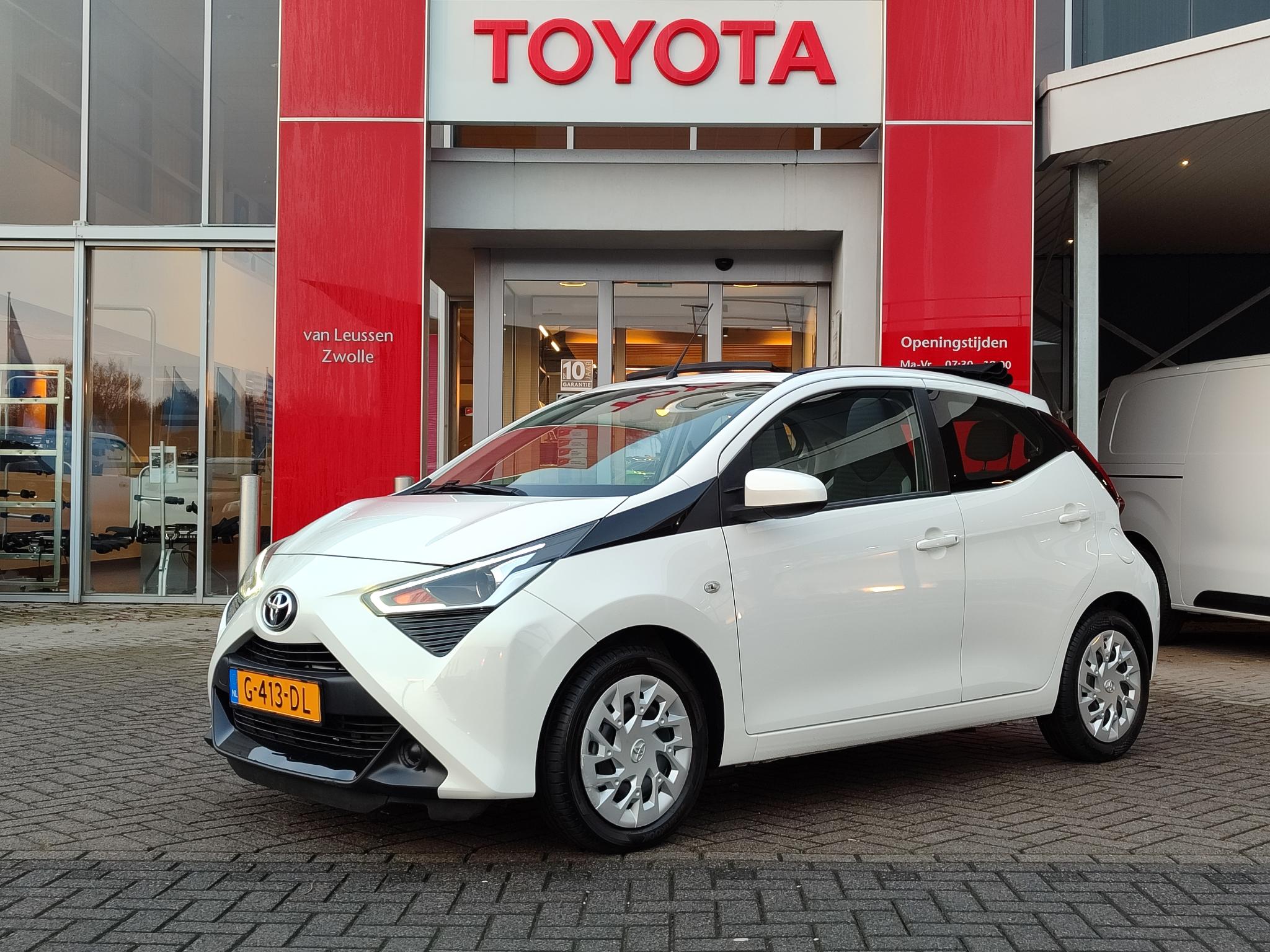 Toyota Aygo 1.0 VVT-i x-play AUTOMAAT CABRIO APPLE/ANDROID AIRCO BLUETOOTH CAMERA EL-RAMEN/SPIEGELS NL-AUTO