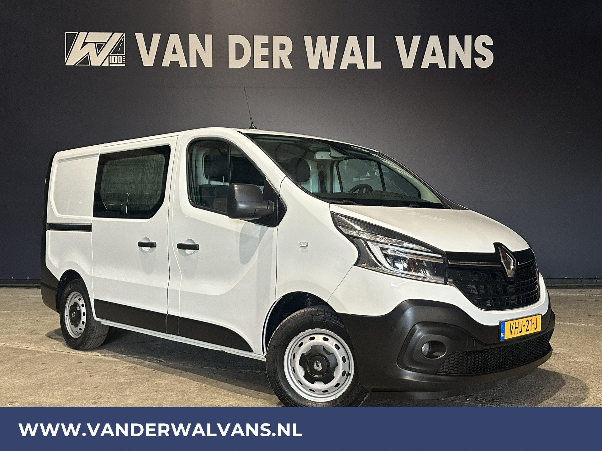 Renault Trafic 2.0 dCi 146pk Automaat **BPM VRIJ voor de Ondernemer** L1H1 Euro6 Airco | LED | Camera | Navigatie | Cruisecontrol Trekhaak, Parkeersensoren