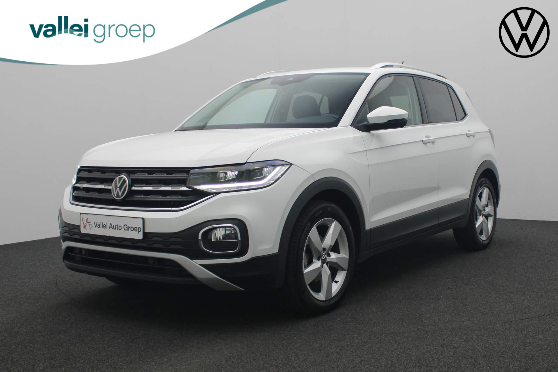 Volkswagen T-Cross 1.5 TSI 150PK DSG Style | Trekhaak | Camera | Stoelverwarming | ACC | 17 inch | Full LED | Apple Carplay / Android Auto