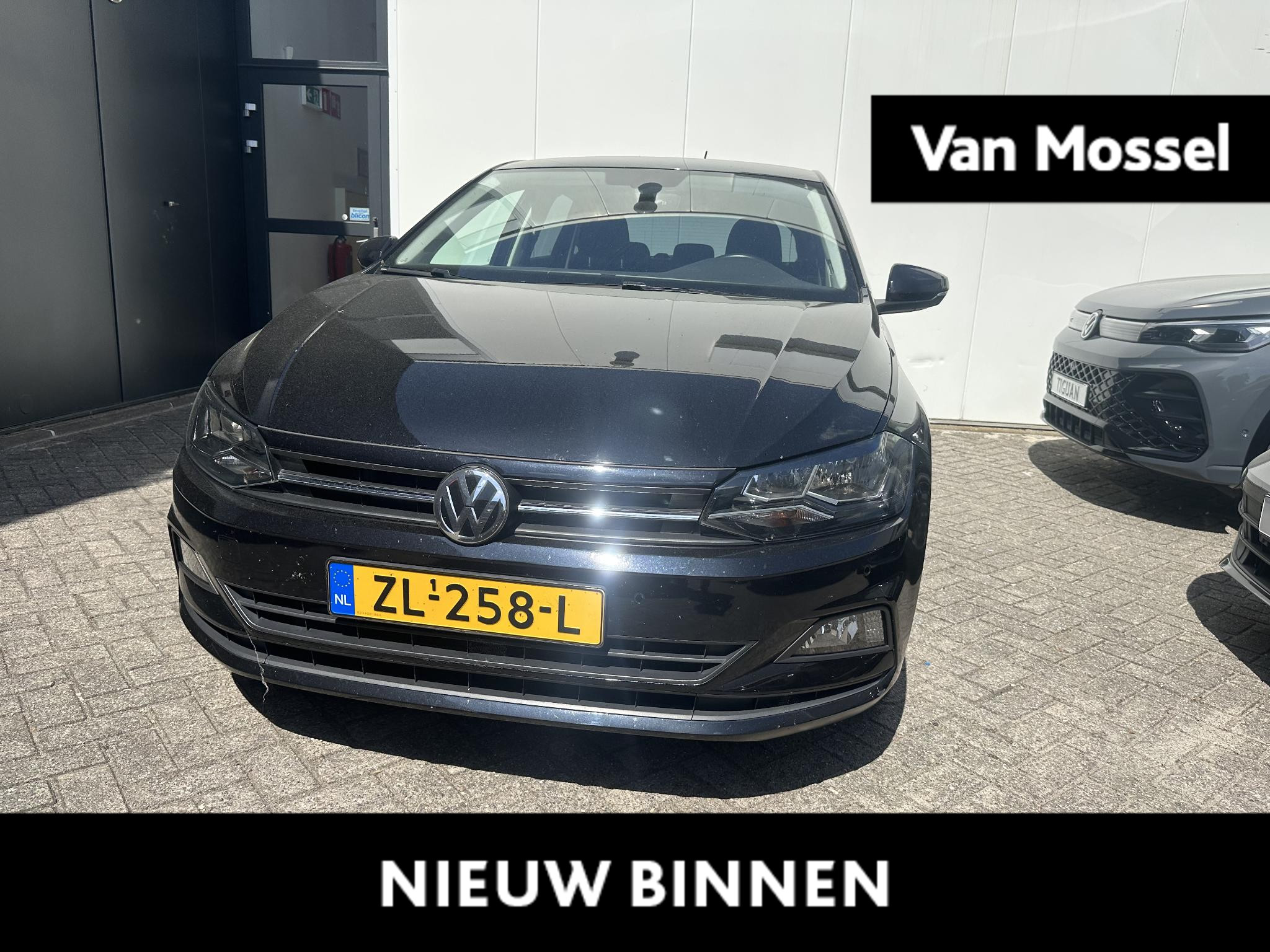 Volkswagen Polo 1.0 TSI Comfortline Business 95 PK | Airco | Navigatie | Apple Carplay | Cruise Control | Parkeersensoren voor- en achter |