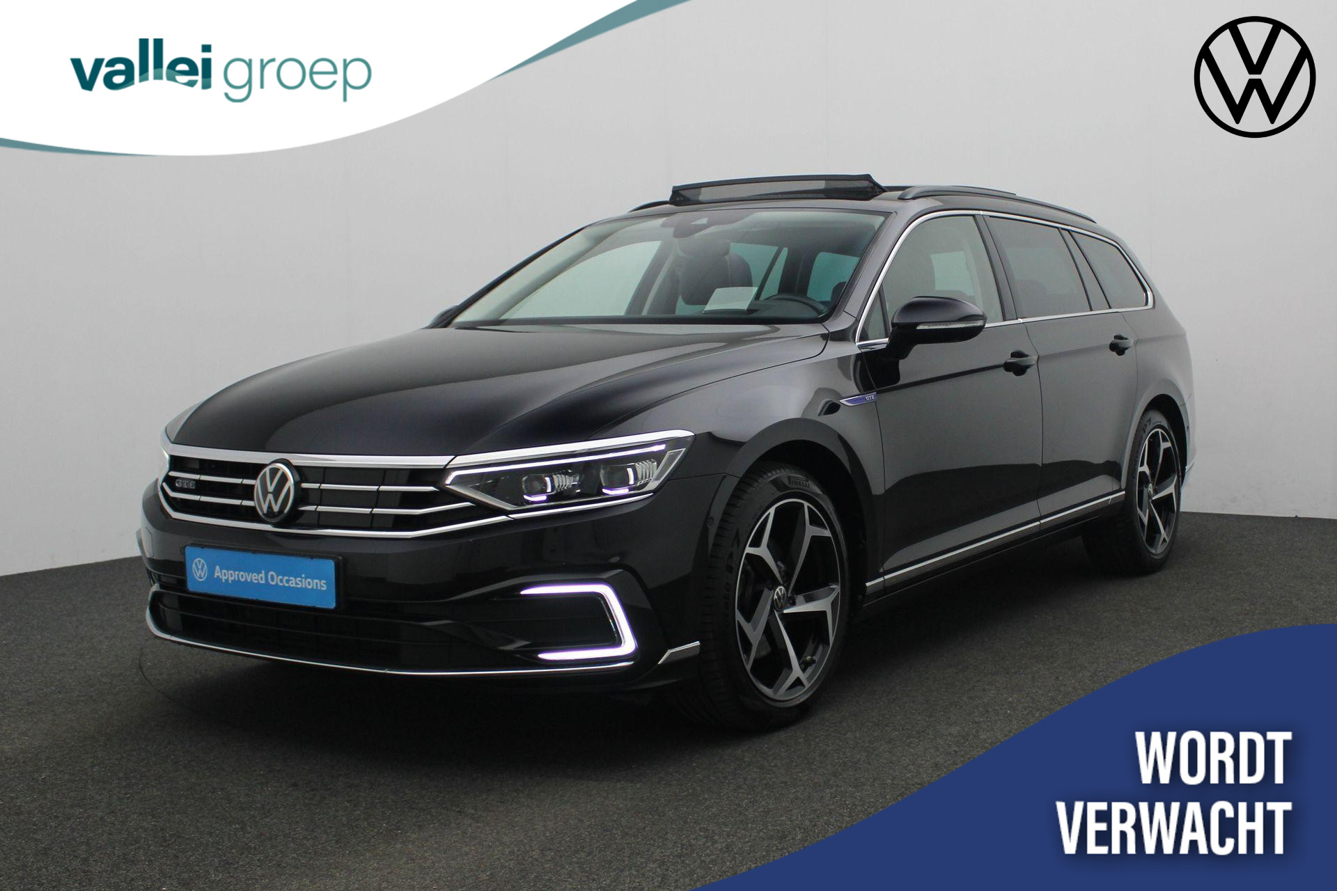 Volkswagen Passat Variant 1.4 218 pk DSG TSI PHEV GTE Business | Panoramadak | Leder | Geheugen/massagestoel | Navigatie Discover Pro | IQ Light | Dynaudio Sound | Rondomzicht camera