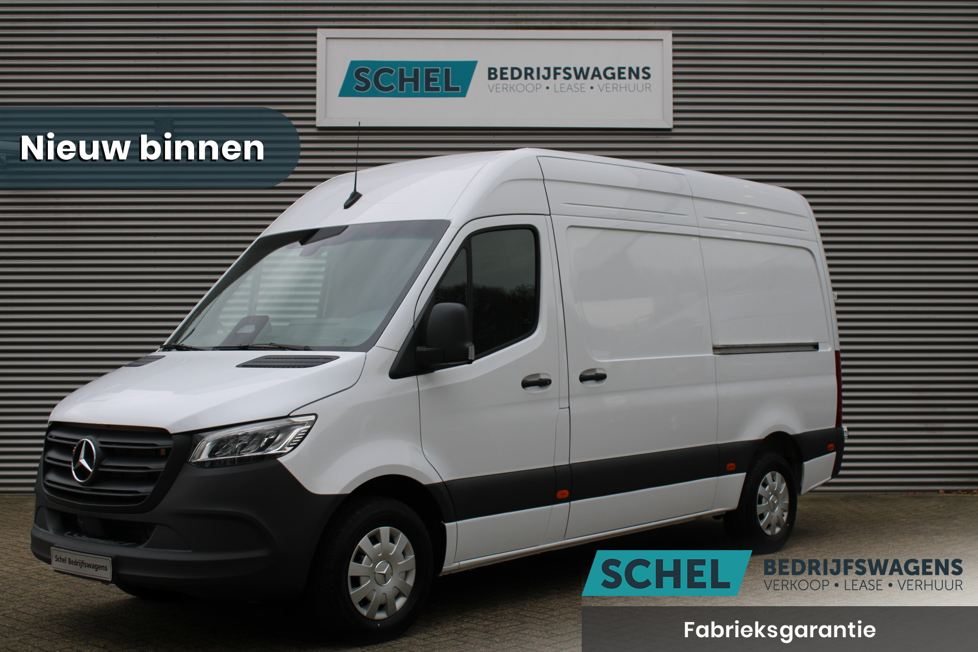 Mercedes-Benz Sprinter 317CDI L2H2 Pro - 2x Schuifdeur - LED - Mbux 10 - 3.5t Trekhaak - Betimmering - Camera - Carplay - Bind spot - Cruise - Smartphone integratie - Rijklaar