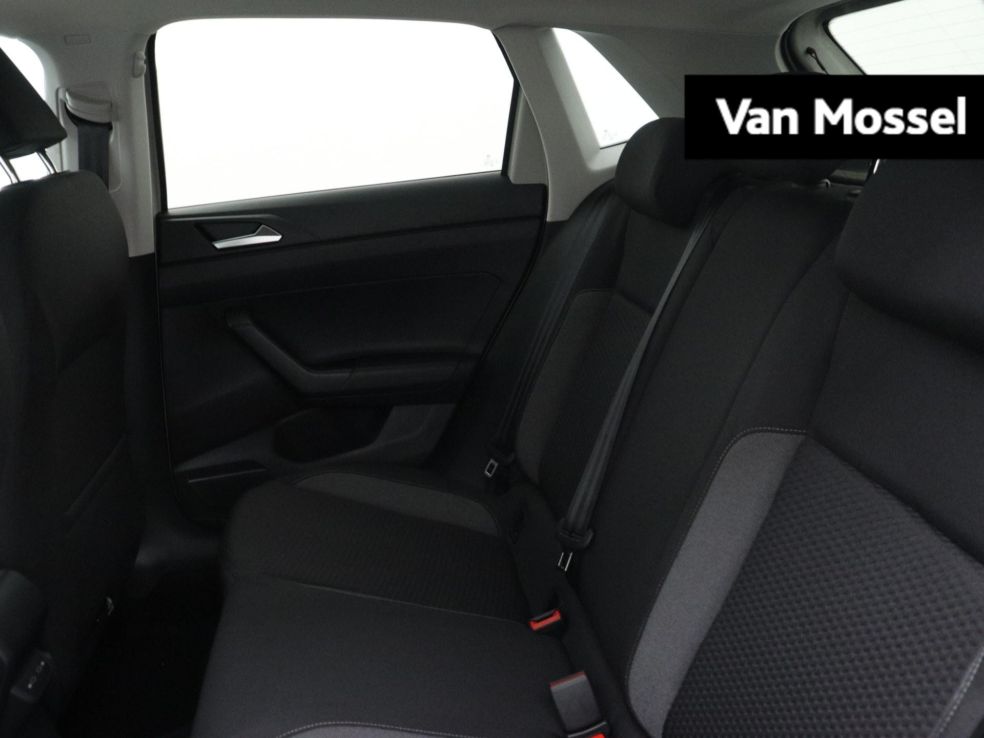 Volkswagen Polo 1.0 TSI Life Edition | Private Lease van af €329,-* | Navigatie | 'App-Connect | Achteruitrijcamera | Parkeersensoren achter en achter | Sleutelloos vergrendel- en startsysteem | Voorstoelen, verwarmbaar |
