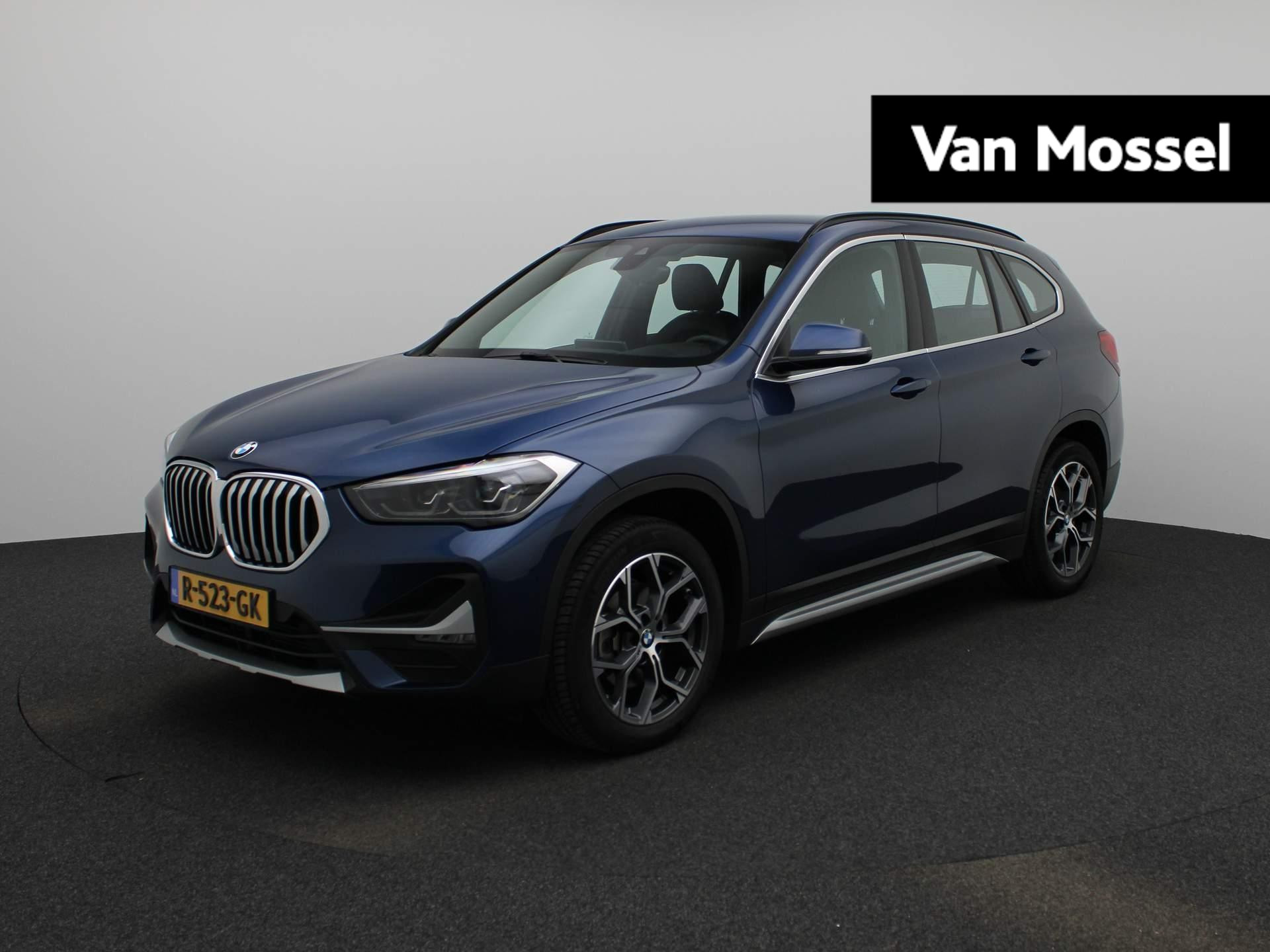 BMW X1 sDrive18i Business Edition | NAVIGATIE | HALF -LEDER | SPORTSTOELEN | HEAD UP DISPLAY | LED KOPLAMPEN | ELEKTRISCHE ACHTERKLEP | PARKEERSENSOREN | CRUISE CONTROL |