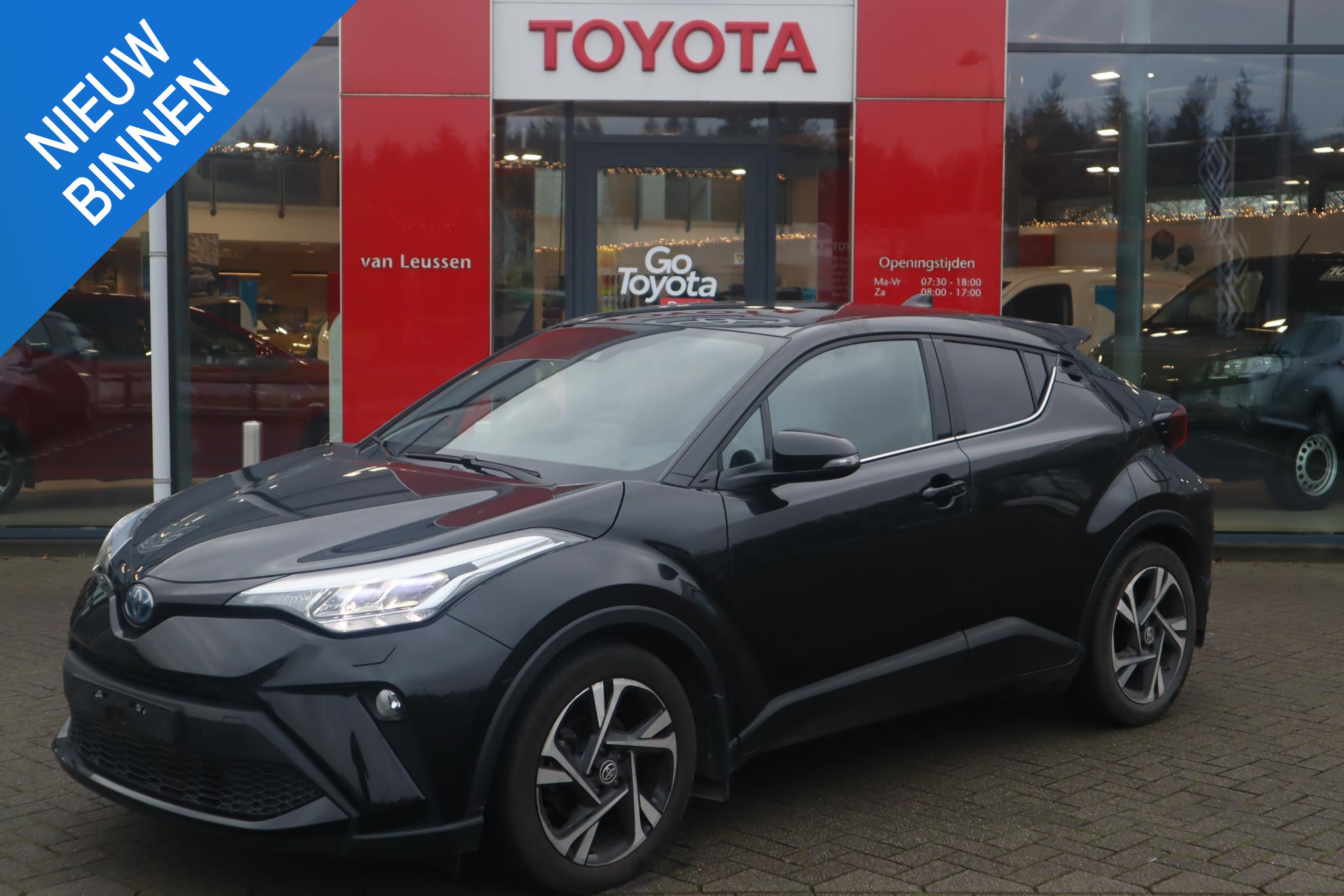 Toyota C-HR 1.8 HYBRID DYNAMIC APPLE/ANDROID TREKHAAK CAMERA BLISS KEYLESS STOEL/STUURVERWARMING