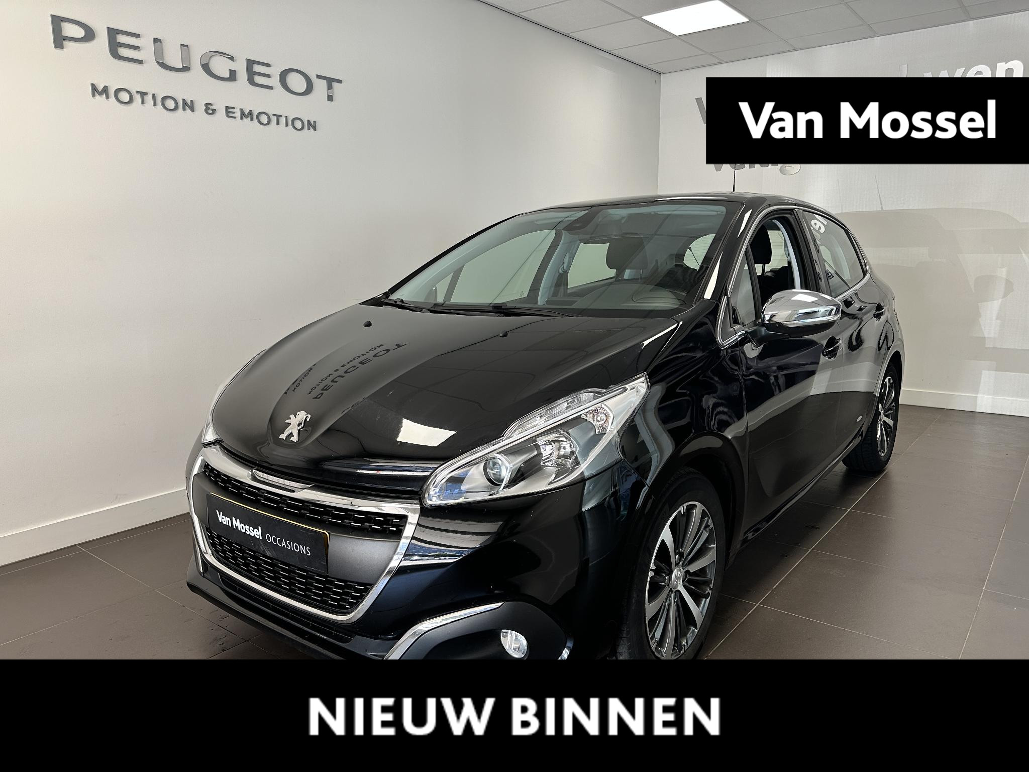 Peugeot 208 1.2 PureTech Allure | AUTOMAAT | Navigatie | Lichtmetalen velgen 16* | Parkeerhulp |