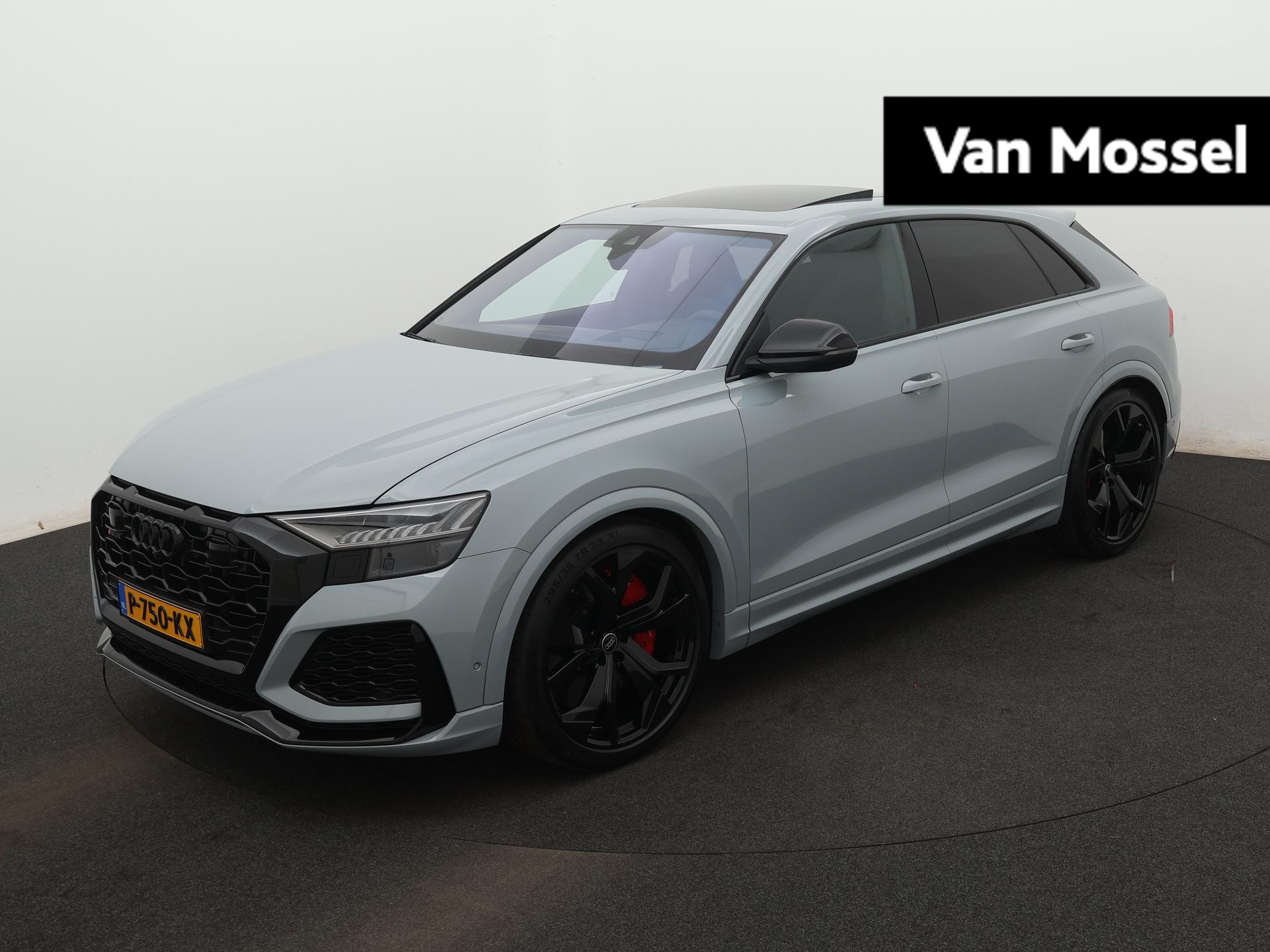 Audi RSQ8 4.0 TFSI Quattro 600 PK | RS Dynamic Plus | Keramische Remmen | 360 Camera | Panoramadak | Vierwielbesturing | Softclose | Bang & Olufsen | Zwart Optiek | Trekhaak | Stoelventilatie | Massage | Head-Up Display |