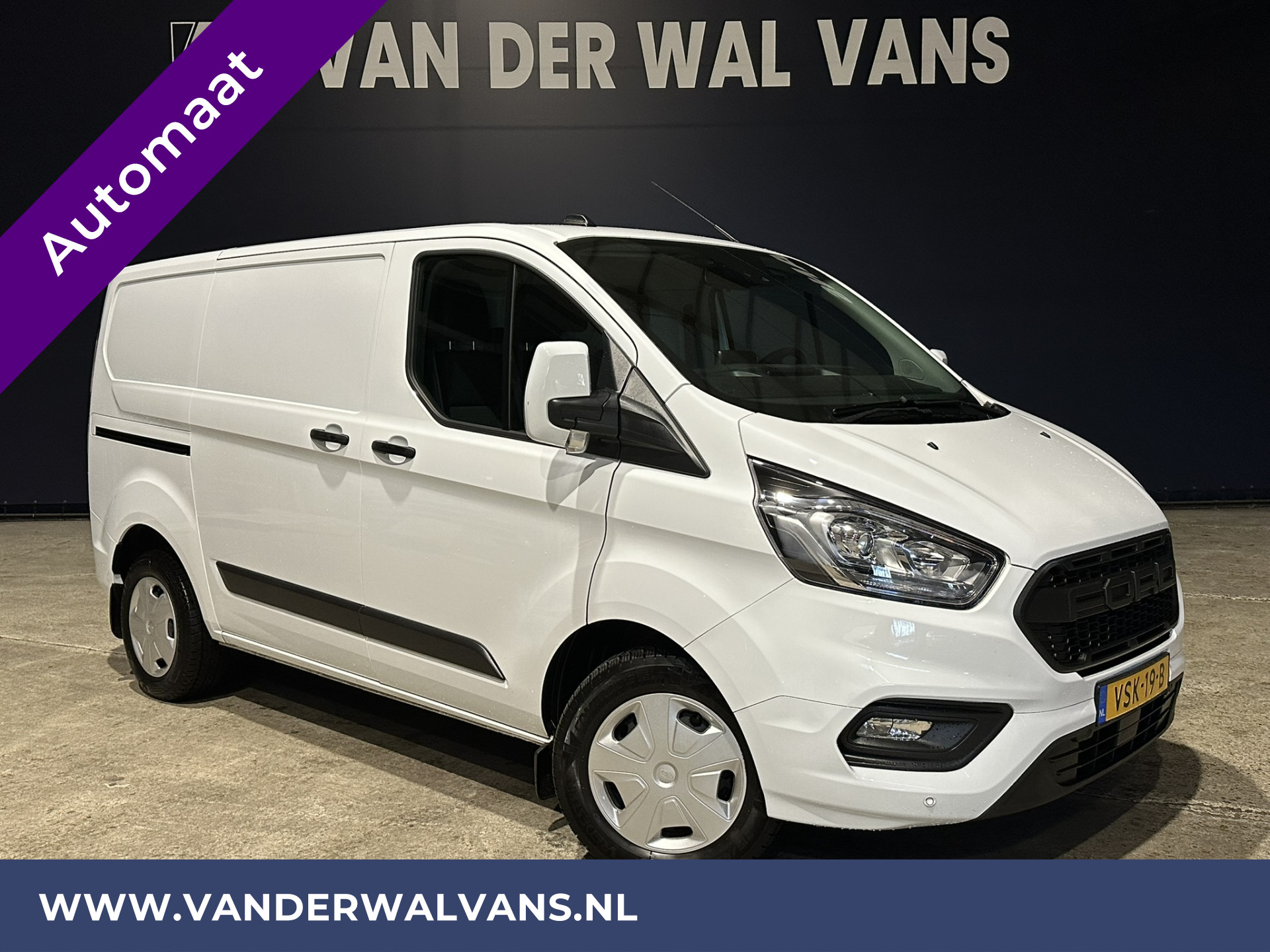 Ford Transit Custom 2.0 TDCI 130pk Automaat **BPM VRIJ voor de Ondernemer** L1H1 Euro6 Airco | 2x zijdeur | Camera | LED | Apple Carplay Cruisecontrol, Verwarmde voorruit, Trekhaak, Parkeersensoren, Bijrijdersbank