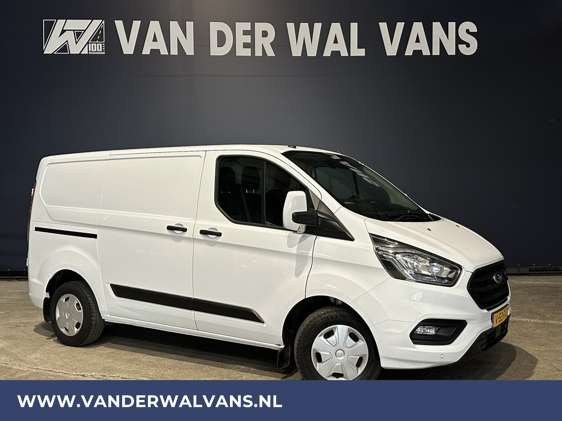 Ford Transit Custom 2.0 TDCI 130pk L1H1 Euro6 Airco | 2500kg Trekhaak | LED | Cruisecontrol Parkeersensoren, Verwarmde voorruit, Bijrijdersbank