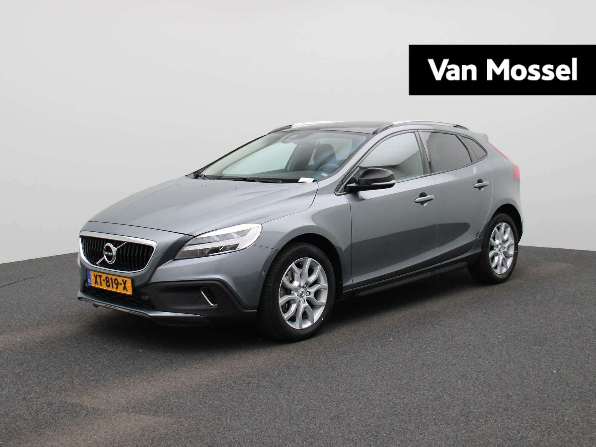 Volvo V40 Cross Country 1.5 T3 Polar+ Luxury | PANORAMADAK | ACHTERUITRIJCAMERA | STOELVERWARMING | KEYLESS | NAVIGATIE | CRUISE CONTROL | LEDEREN STOELEN | CLIMATE CONTROL | PARKEERSENSOREN | LED VERLICHTING |