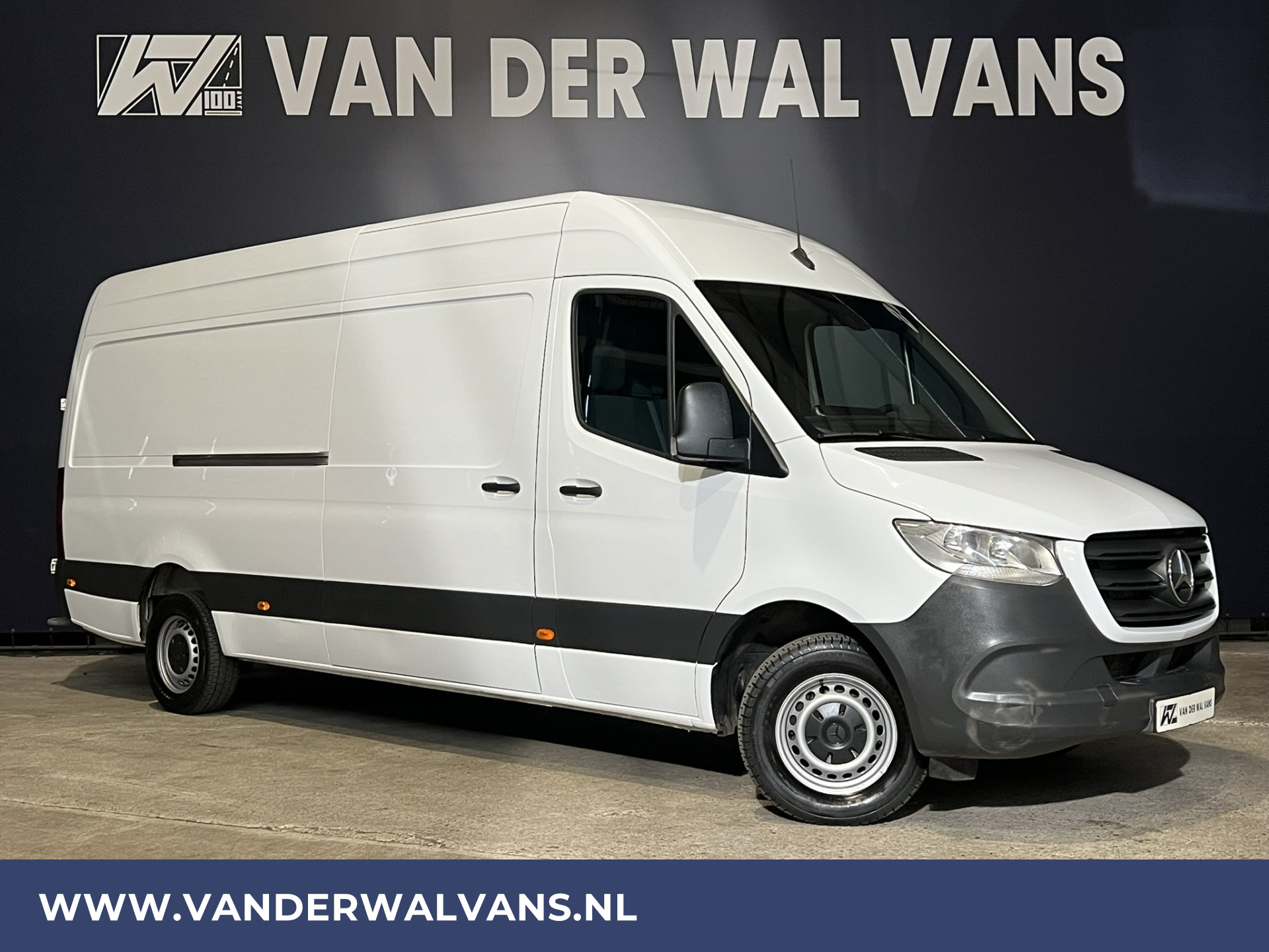 Mercedes-Benz Sprinter 317 CDI 170pk L3H2 Euro6 Airco | Navigatie | Camera | Apple Carplay | Android Auto Chauffeursstoel, Bijrijdersbank