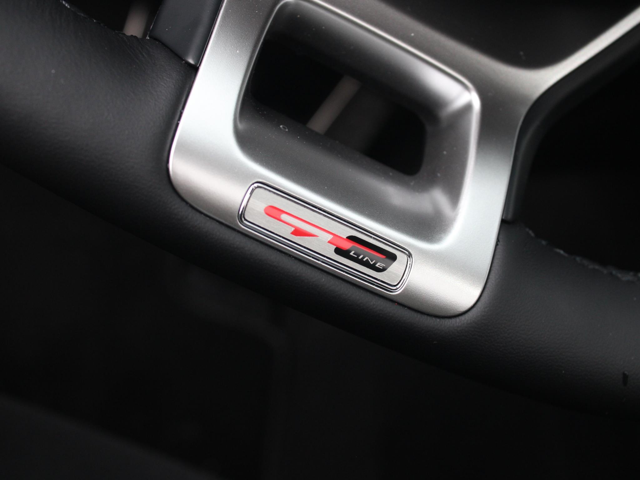 Kia Sportage 1.6 T-GDi Plug-in Hybrid GT-Line | Clima | Stoel-/stuurverwarming | Schuif-/kanteldak | Carplay | Navi | Adapt. Cruise | 19''