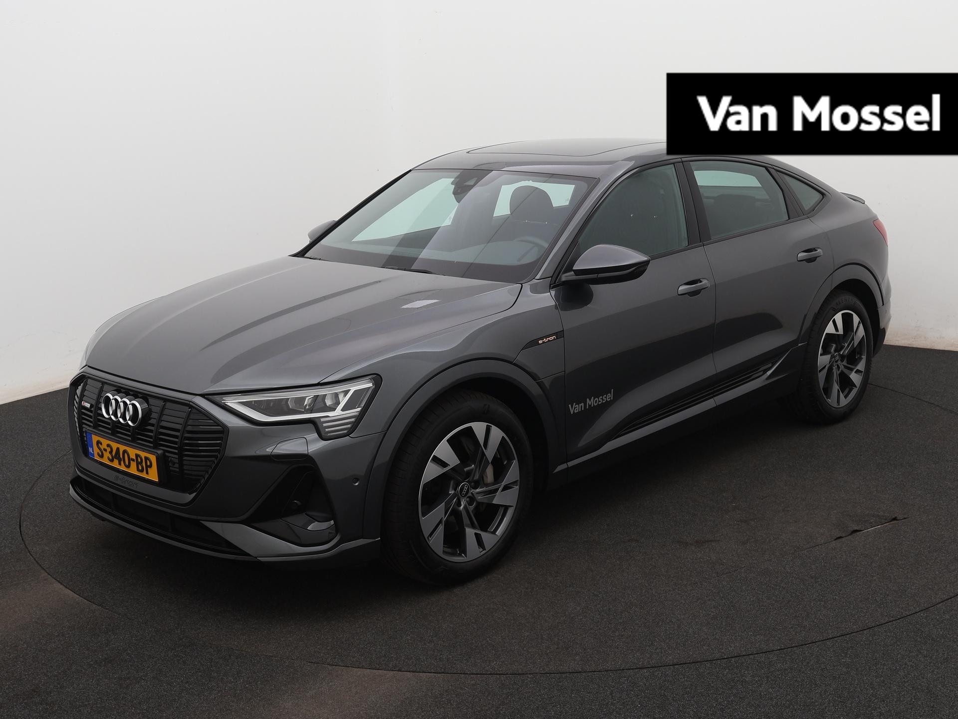 Audi e-tron Sportback 55 quattro S edition 95 kWh | S-line | Navigatiesysteem | Glazen Panoramdak | Optiepakket Zwart | Achteruitrijcamera | Stuurwiel verwarmd |