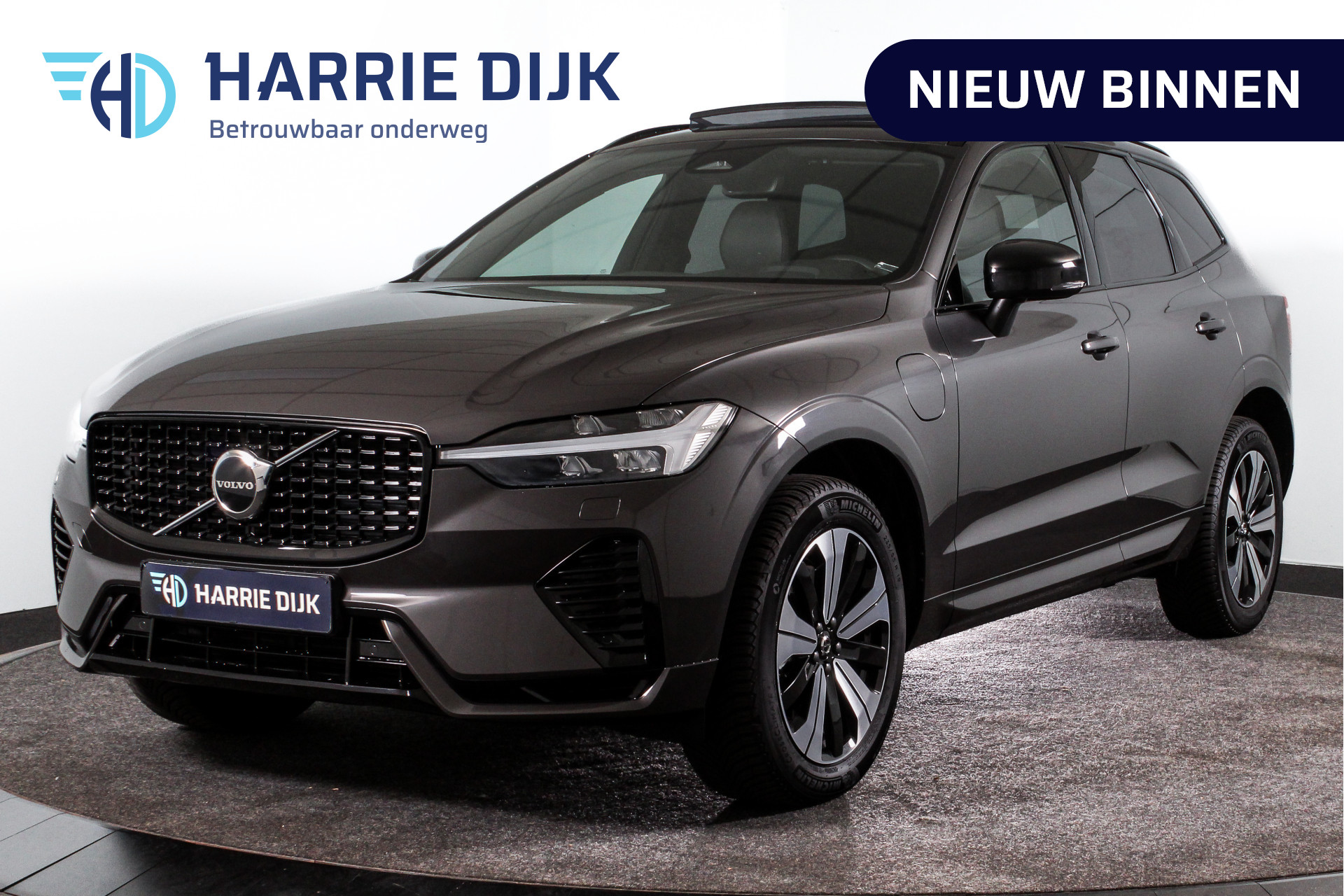 Volvo XC60 2.0 Recharge T6 AWD Plus Dark | S/K-Panodak | Dig. Cockpit | Adapt. Cruise | Memory Stoelen | Elek. Klep | Stoel-+stuurverw. | Camera | NAV+App. Connect | LM 19" | 1392