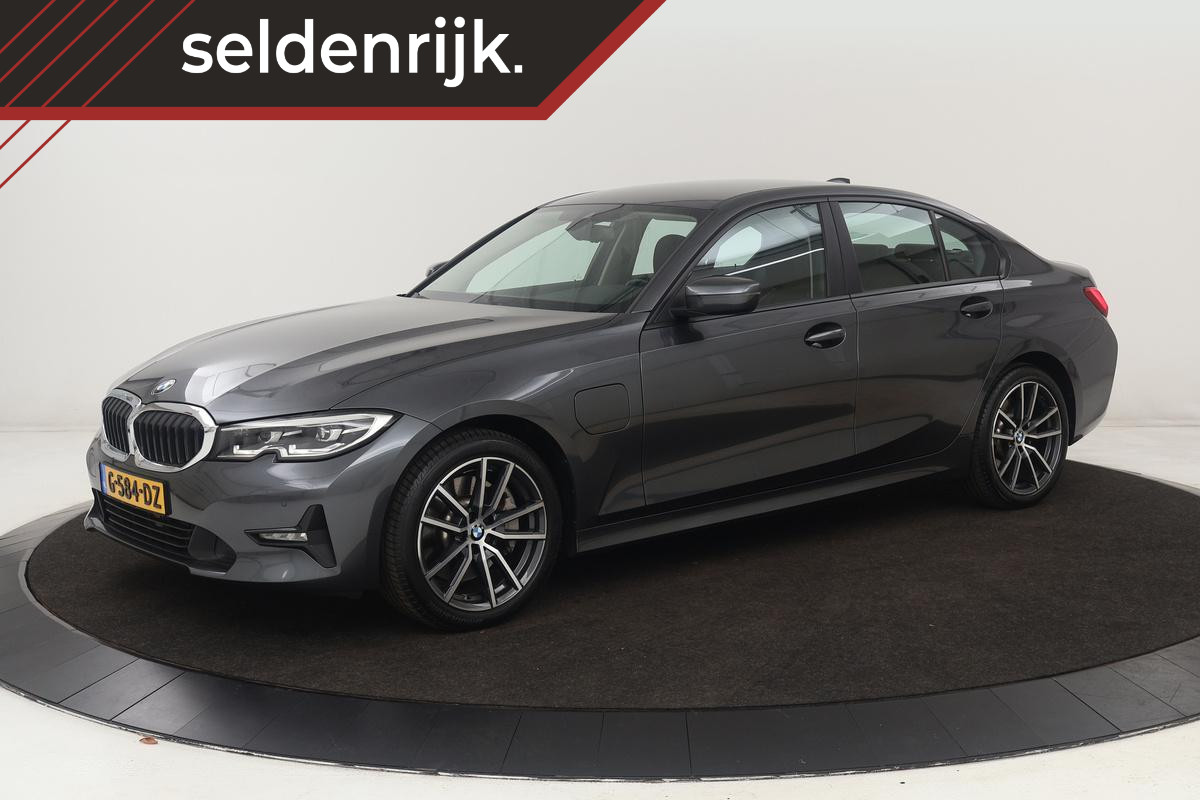 BMW 3 Serie 330e High Executive | Leder | Stoelverwarming | Carplay | Full LED | Navigatie | Climate control | Parkeerhulp | Cruise control