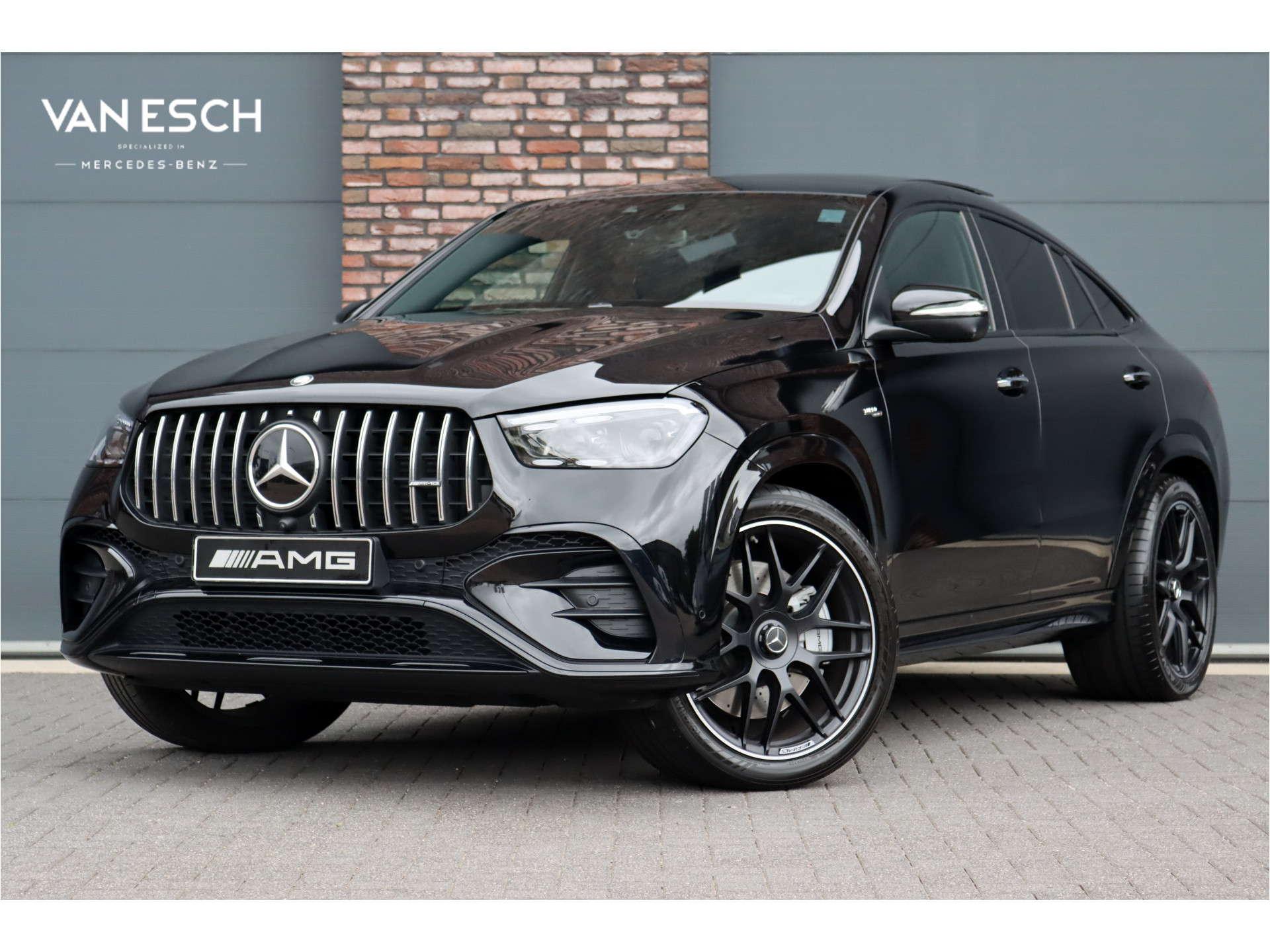 Mercedes-Benz GLE Coupé AMG 53 4MATIC+ Premium+ Aut9 | Airmatic | Distronic+ | Panoramadak | Massage | Trekhaak | Vlakkenverwarming | HUD | Carbon | Schakelbare Uitlaat | Stoelventilatie | Luchtkwaliteitspakket |