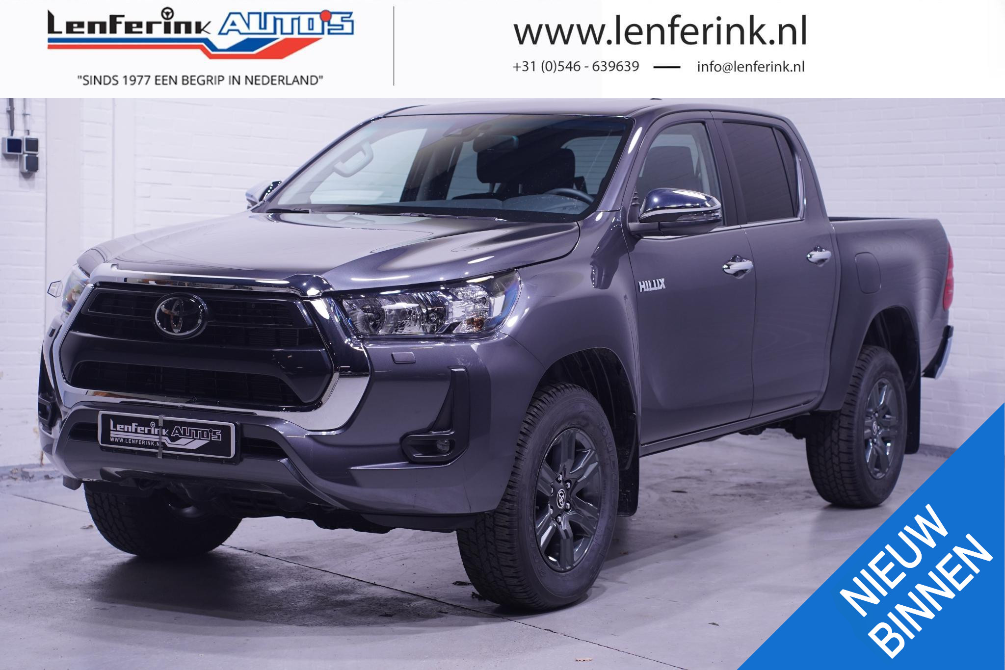 Toyota Hilux 2.4 D4-D 150 pk 4x4 Automaat Grijs Kenteken 2p Apple Carplay, Camera achter, 17" LMV, Lane Assist, BPM vrij, Uit Voorraad