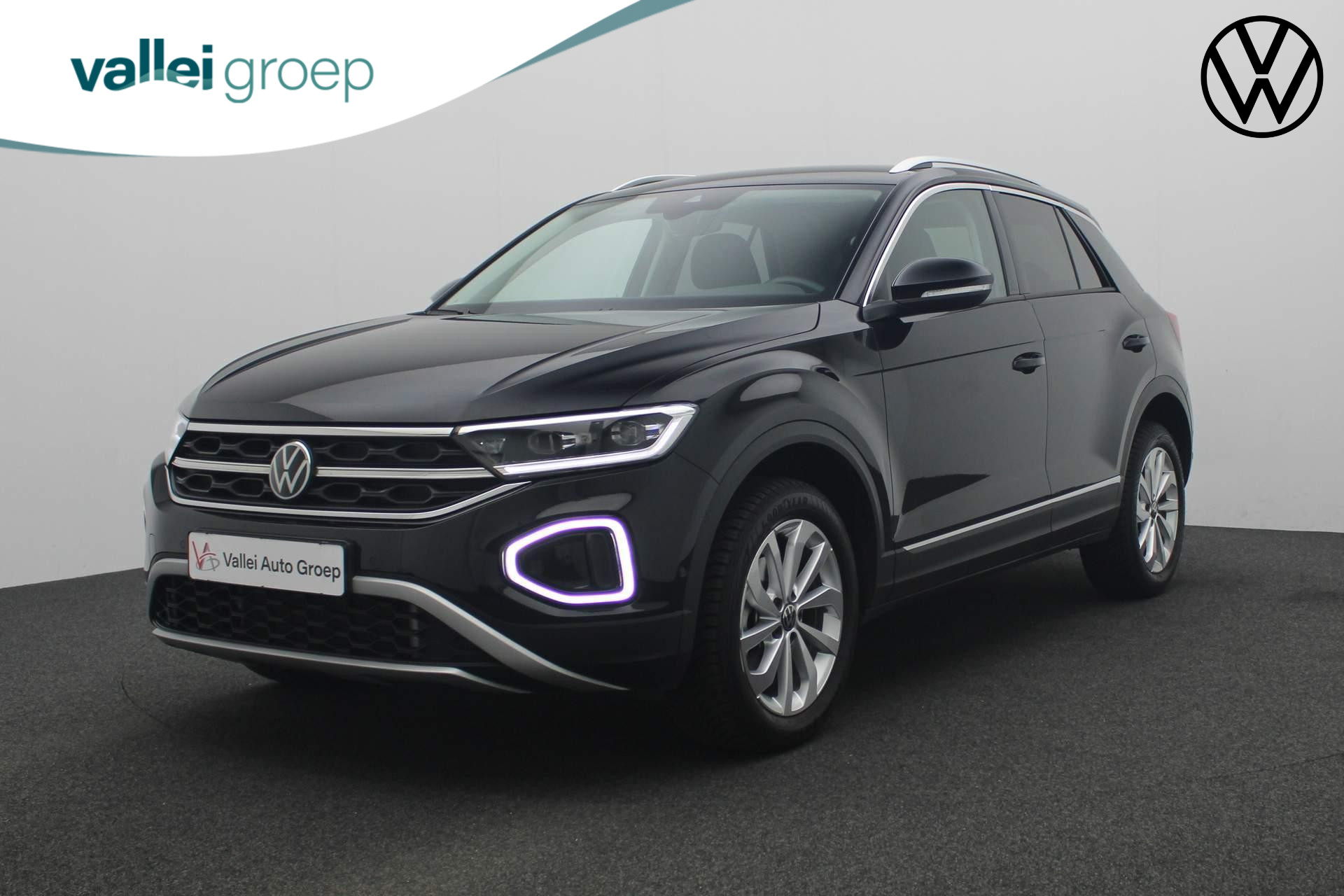 Volkswagen T-Roc 1.5 TSI 150PK DSG Style | Trekhaak | Parkeersensoren voor/achter | Stoelverwarming | Navi | ACC | Digital Cockpit Pro