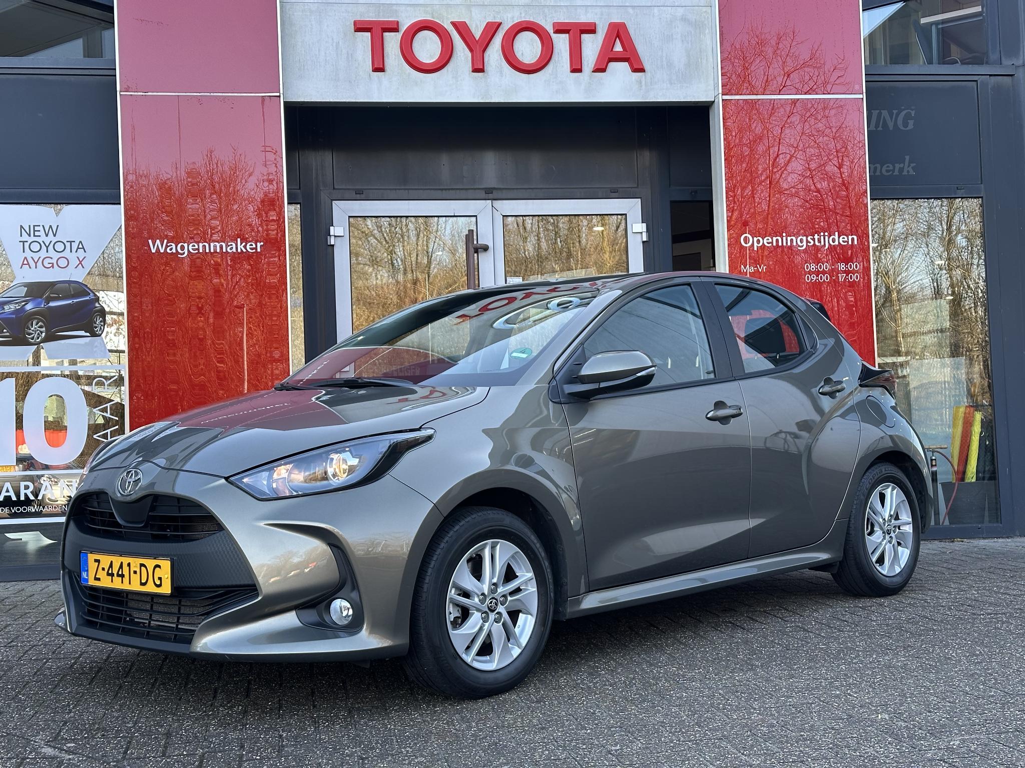 Toyota Yaris 1.5 Hybrid 115 NL-AUTO APPLE/ ANDROID LICHTMETAAL CLIMA CAMERA DAB+ AKOESTISCHE VOORRUIT