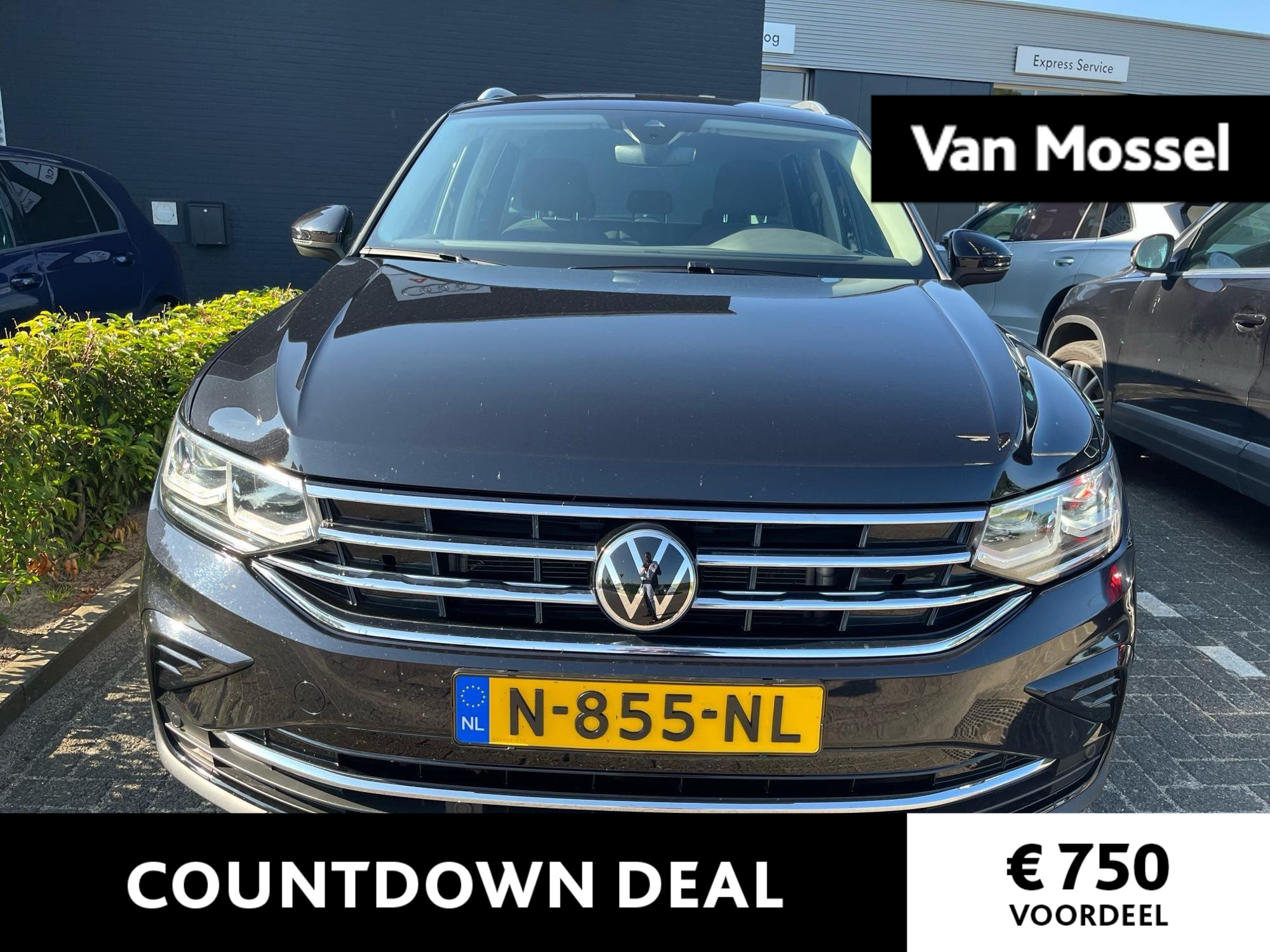 Volkswagen Tiguan 1.5 TSI Elegance 150 PK DSG | Apple Carplay | Achterklep Elektrisch | Digital Cockpit Pro | Stoelverwarming | Keyless | Park Assist | LED Matrix IQ.Light | Adaptive Cruise Control |