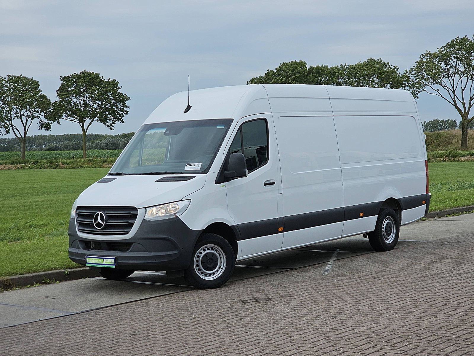 Mercedes-Benz Sprinter 317 1.9 CDI L3H2 RWD Automaat, Airco, Navi, Mbux, Camera