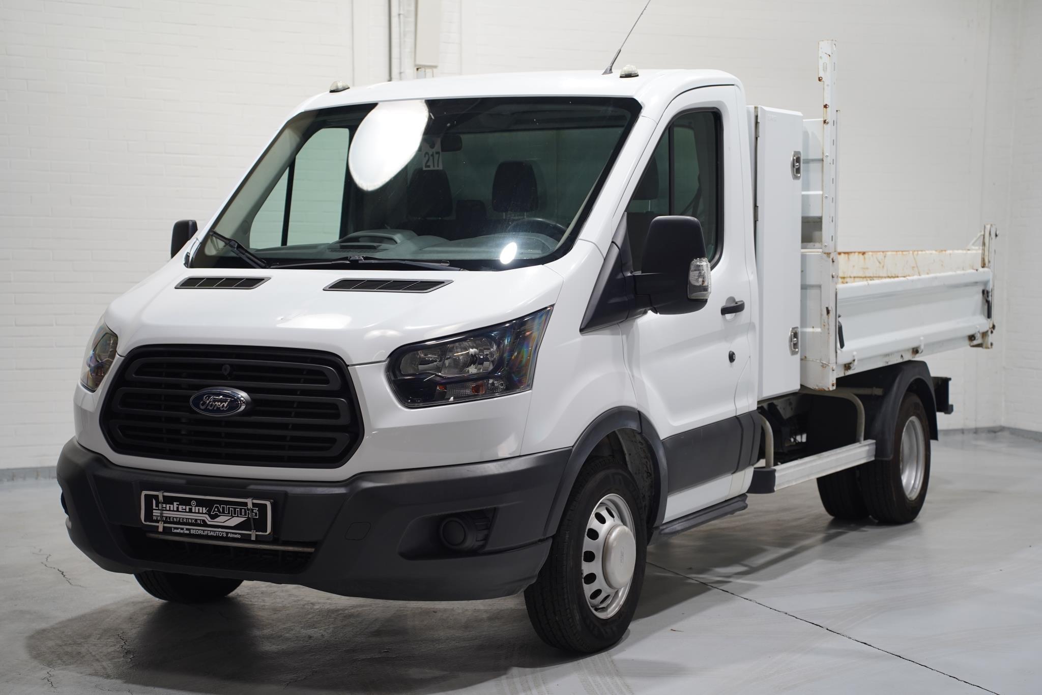 Ford Transit 2.0 TDCI 130 pk L2 Kipper / Open Laadbak Airco, Trekhaak, Kist, LxBxH 280x210x35 cm, 3-Zits