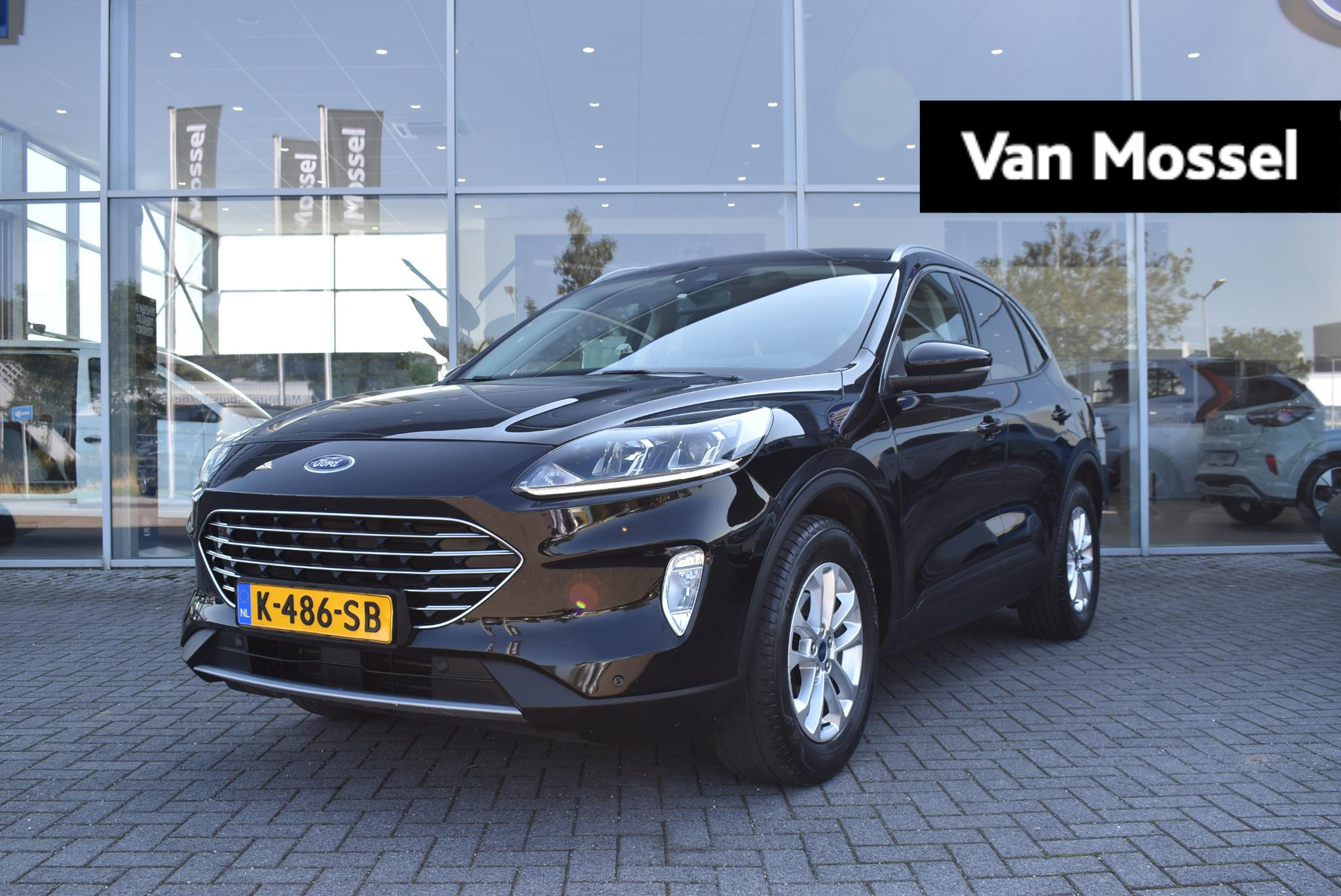 Ford Kuga 1.5 EcoBoost Titanium | Cruise Control | Winterpack | Achteruitrijcamera | Trekhaak Elektrisch Uitklapbaar |