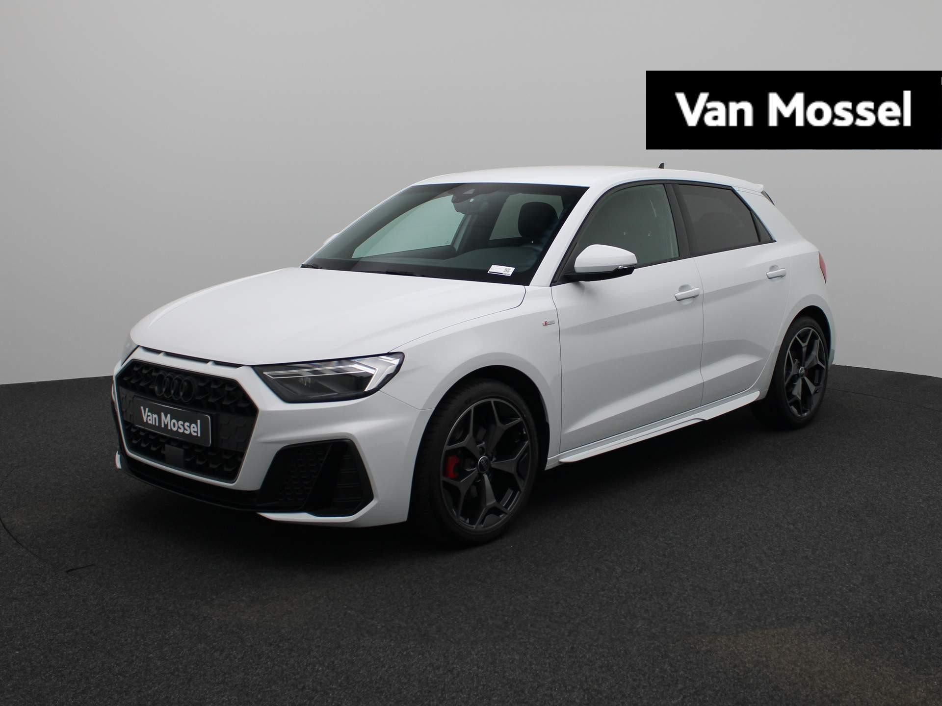 Audi A1 Sportback 25 TFSI S edition | 18 inch Audi Sport Velgen | Parkeersensoren achter | Stoelverwarming | Zwart pakket | Apple carplay | Adaptive cruise control | S-line interieur/exterieur |