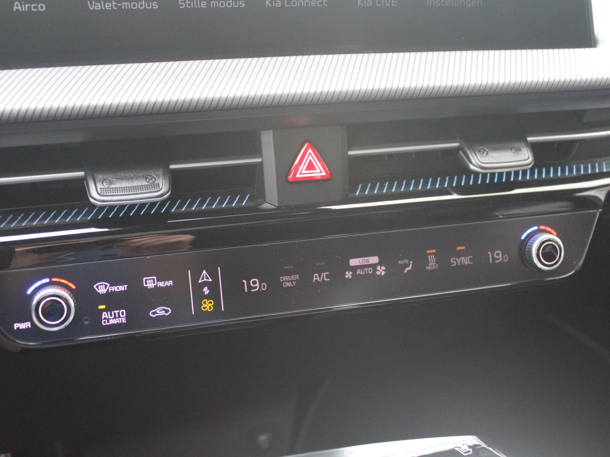 Kia EV6 GT-Line 77.4 kWh | Carplay | Matrix LED | Clima | Adapt. Cruise | Head up | Schuif-/Kanteldak | Camera 360 graden