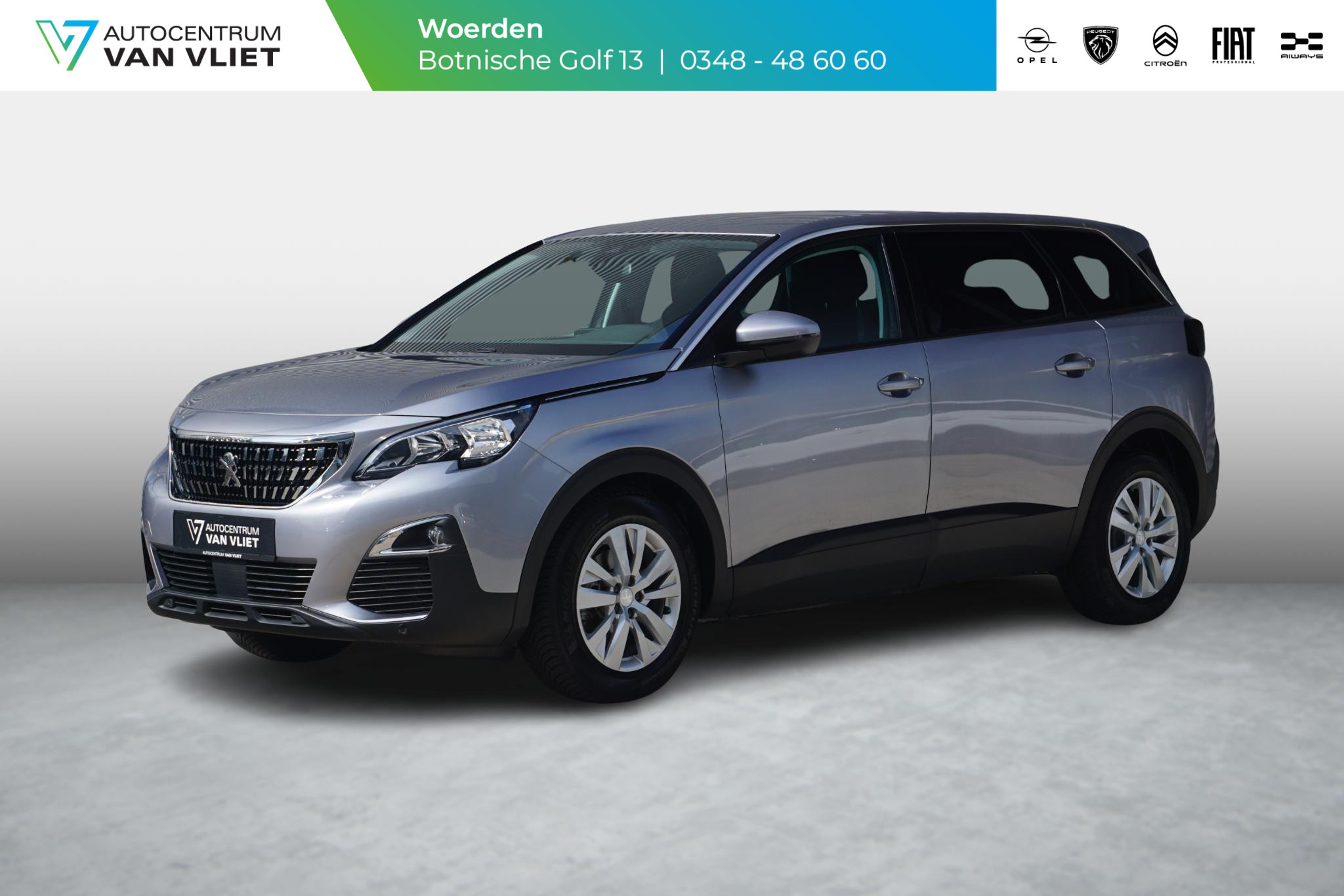 Peugeot 5008 1.2 PureTech Blue Lease Executive Afn. trekhaak | All-season banden