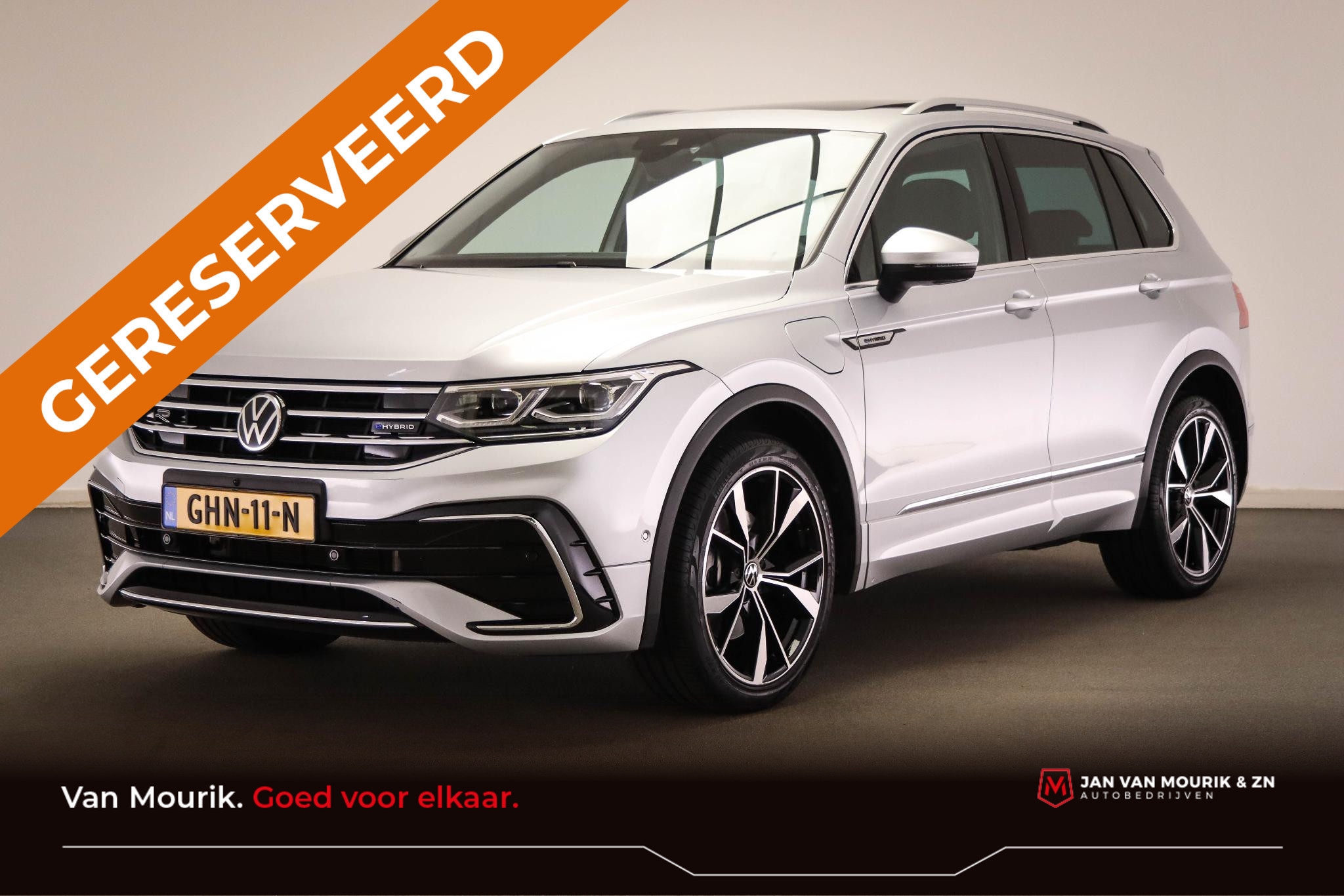 Volkswagen Tiguan 1.4 TSI eHybrid R-Line Business+ | Panoramadak | Leder | 20 inch | Stoelverwarming