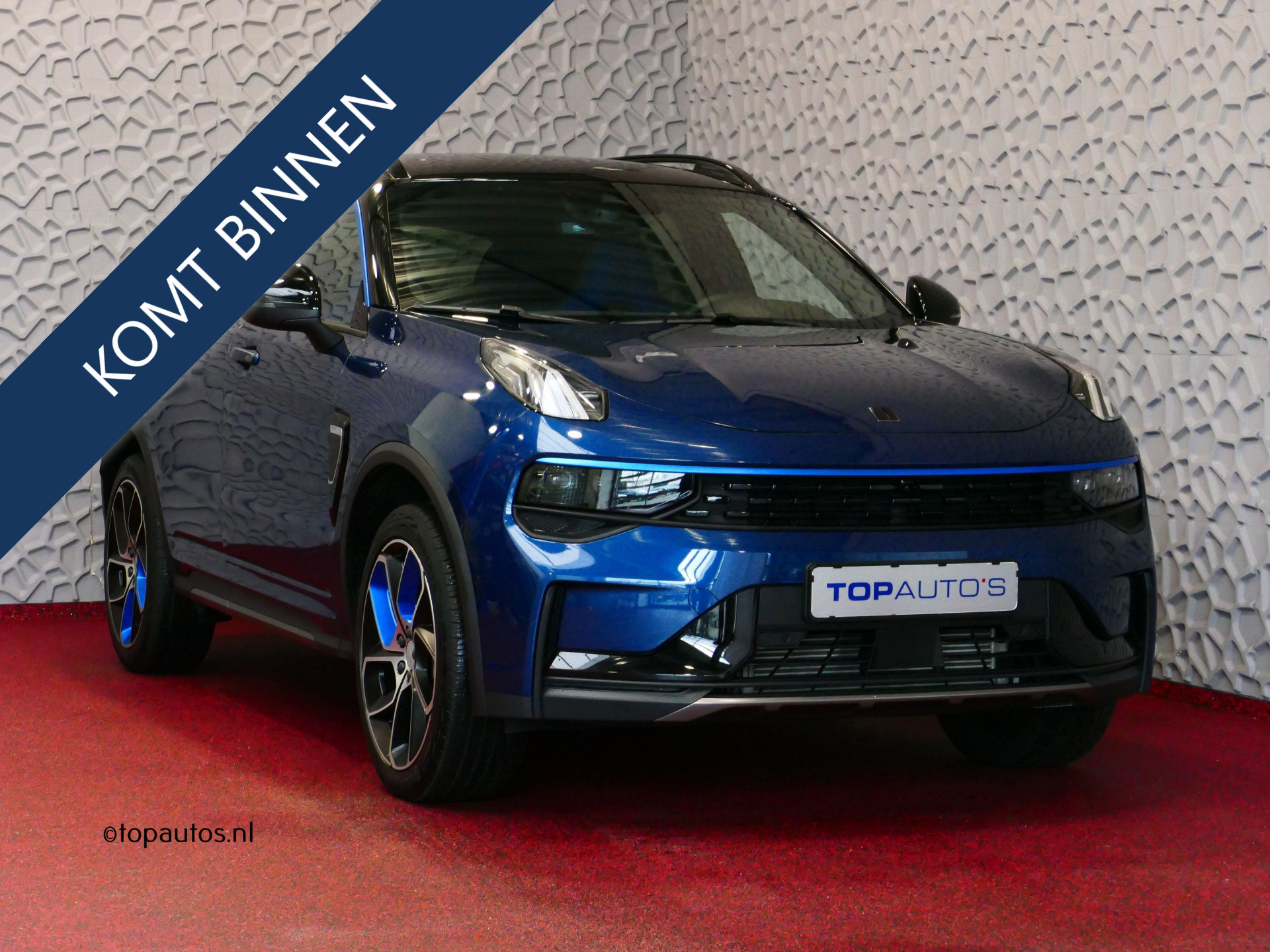 Lynk & Co 01 ✅ NIEUWE AUTO ✅ / MODEL 2024 STUUR/STOEL VERW. 1.5 261 PK ZWARTE HEMEL 360CAM 4 JAAR GARANTIE PHEV Plug-in Hybrid