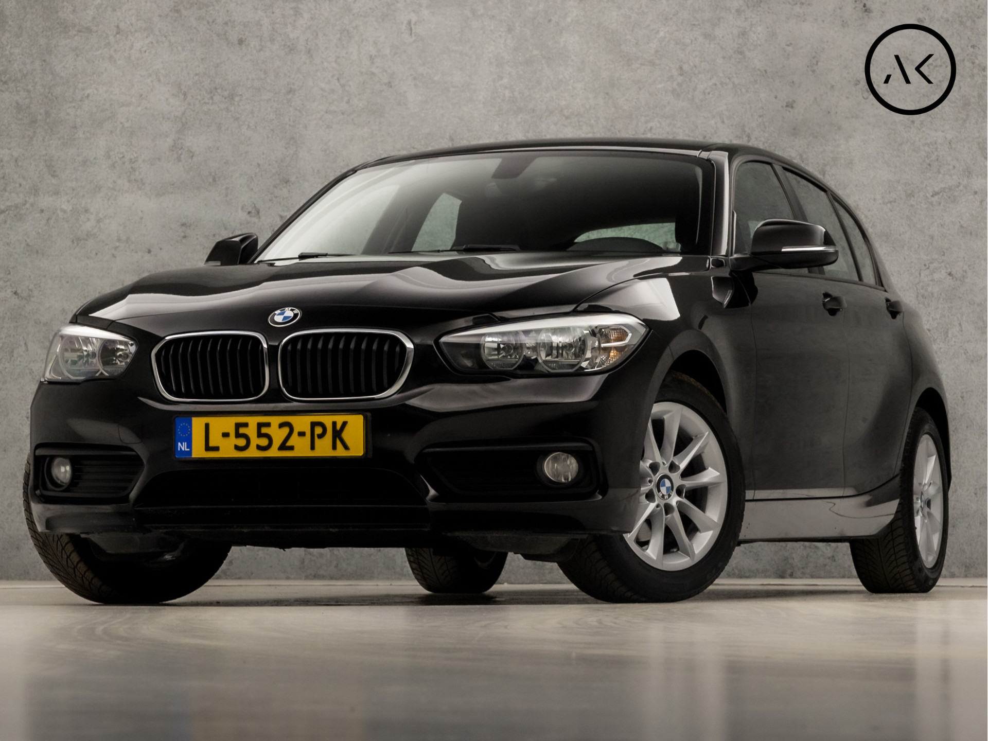 BMW 1 Serie 116i Centennial Executive (CLIMATE, STOELVERWARMING, CRUISE, SPORTSTOELEN, PARKEERSENSOREN, BLUETOOTH, NIEUWSTAAT)