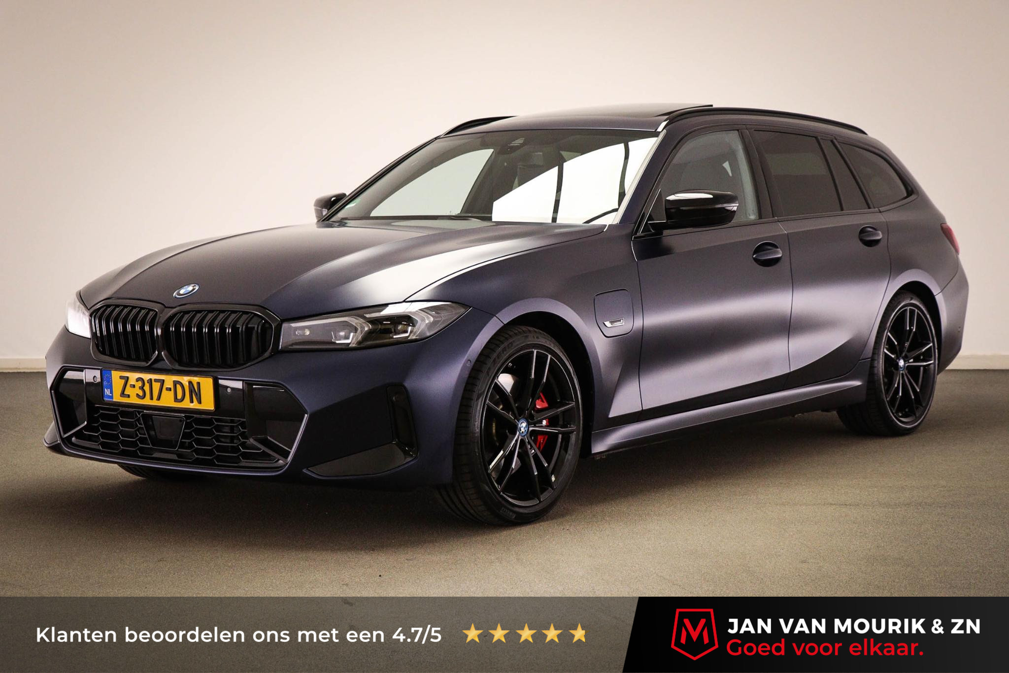 BMW 3 Serie Touring 330e M-Sport | FROZEN TANZANITE BLUE | PANORAMADAK