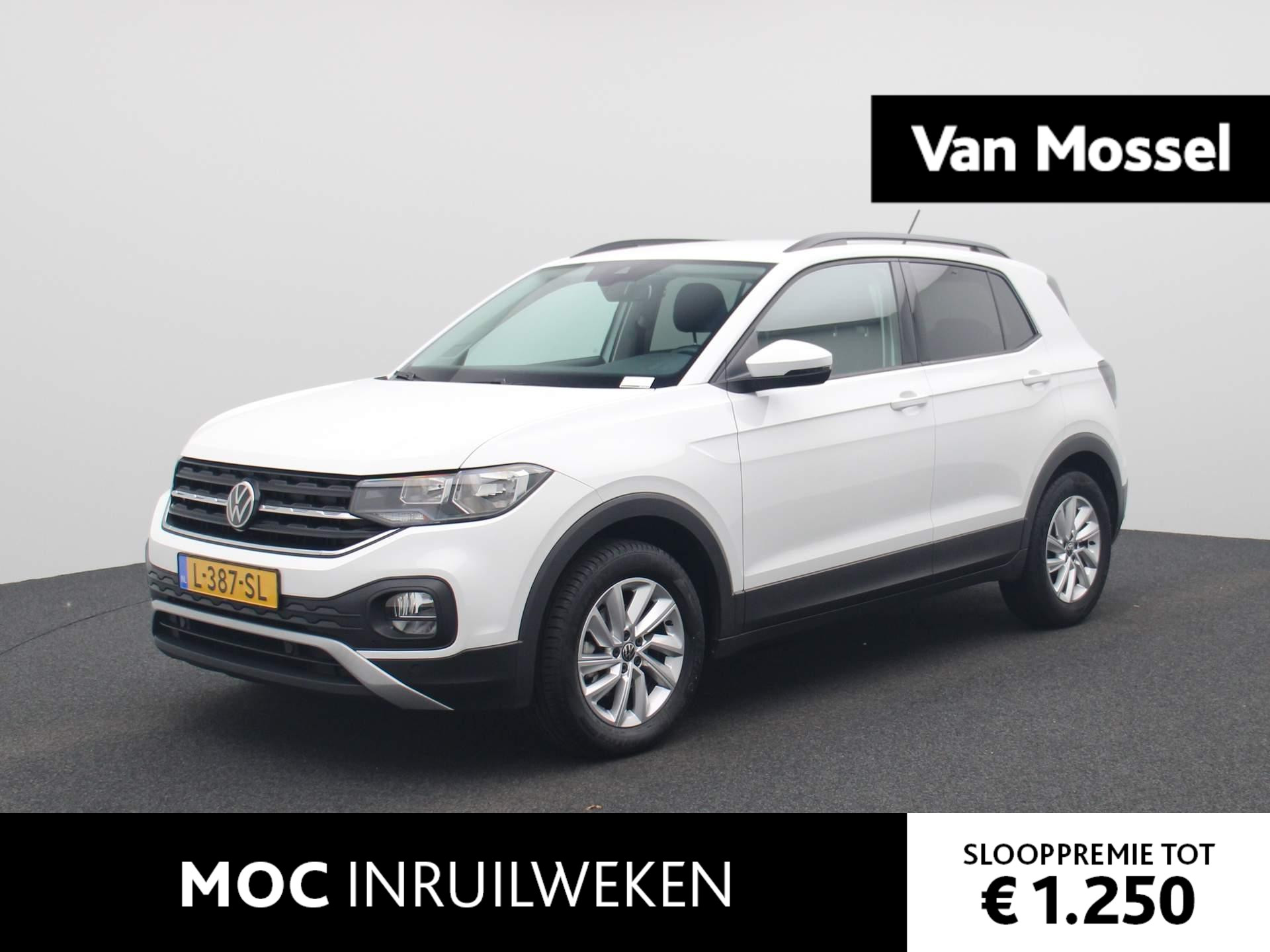 Volkswagen T-Cross 1.0 TSI Life | Adaptieve Cruise Control | DAB | Climate Control | 16 inch LMV | Parkeersensoren voor + achter | Navigatie + Carplay voorbereiding |